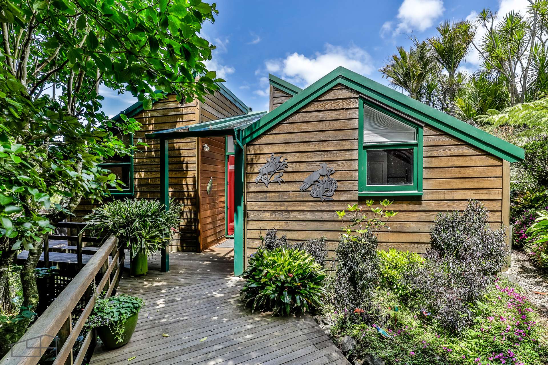 530 South Titirangi Road photo 3