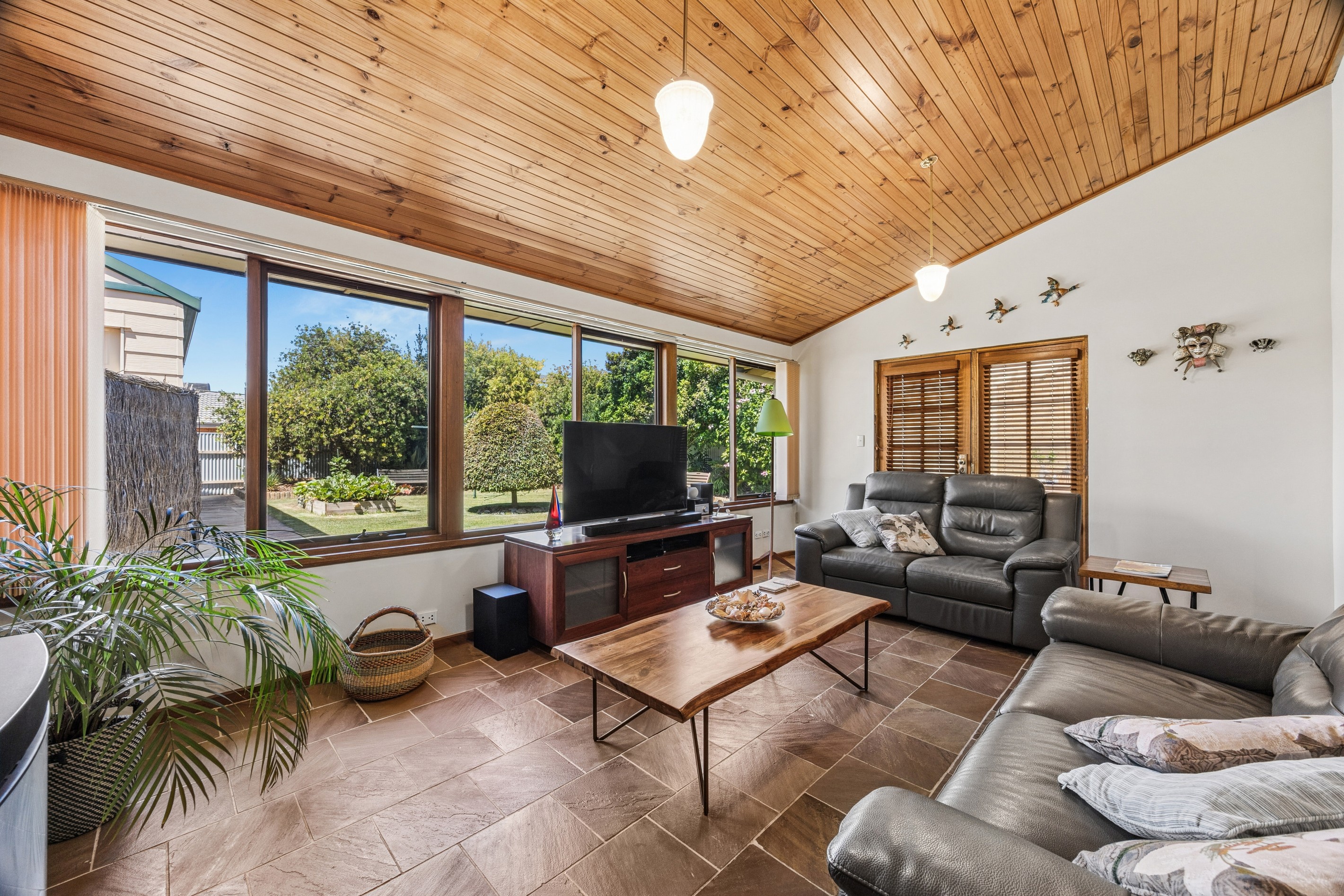 17 Pilot Crescent, Seaford, SA 5169