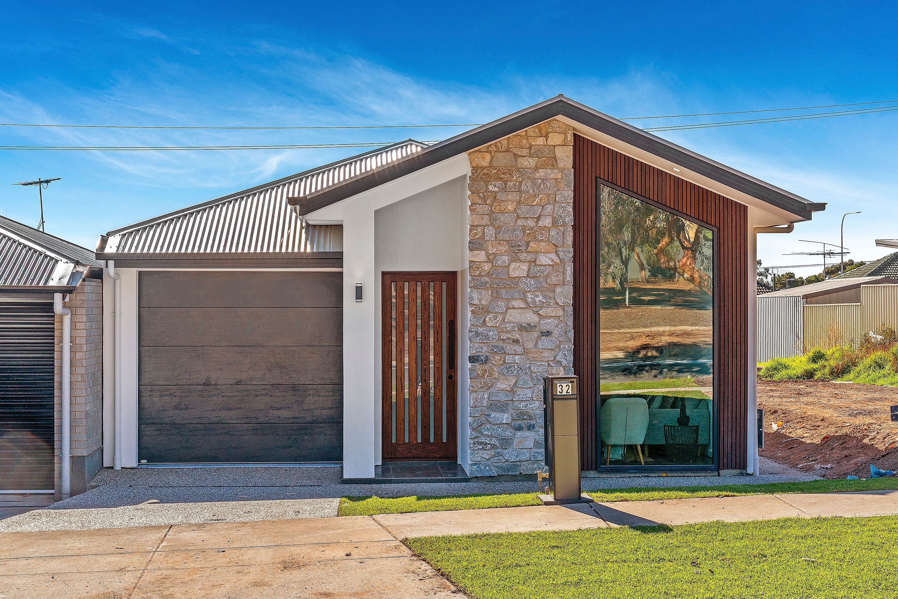 32 Melrose Avenue, Clearview SA 5085