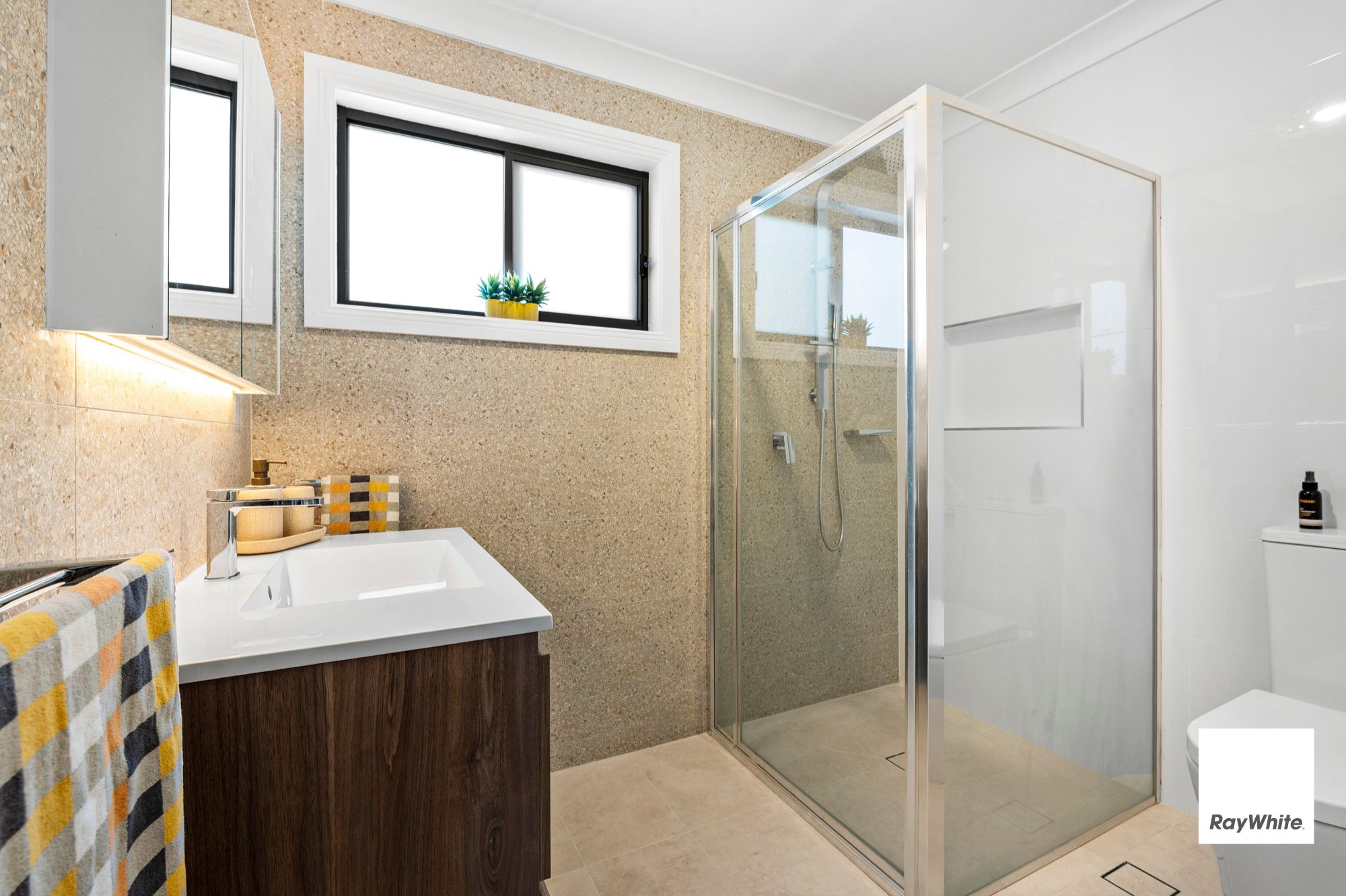 21 Derwent Drive — photo 20 of 27
