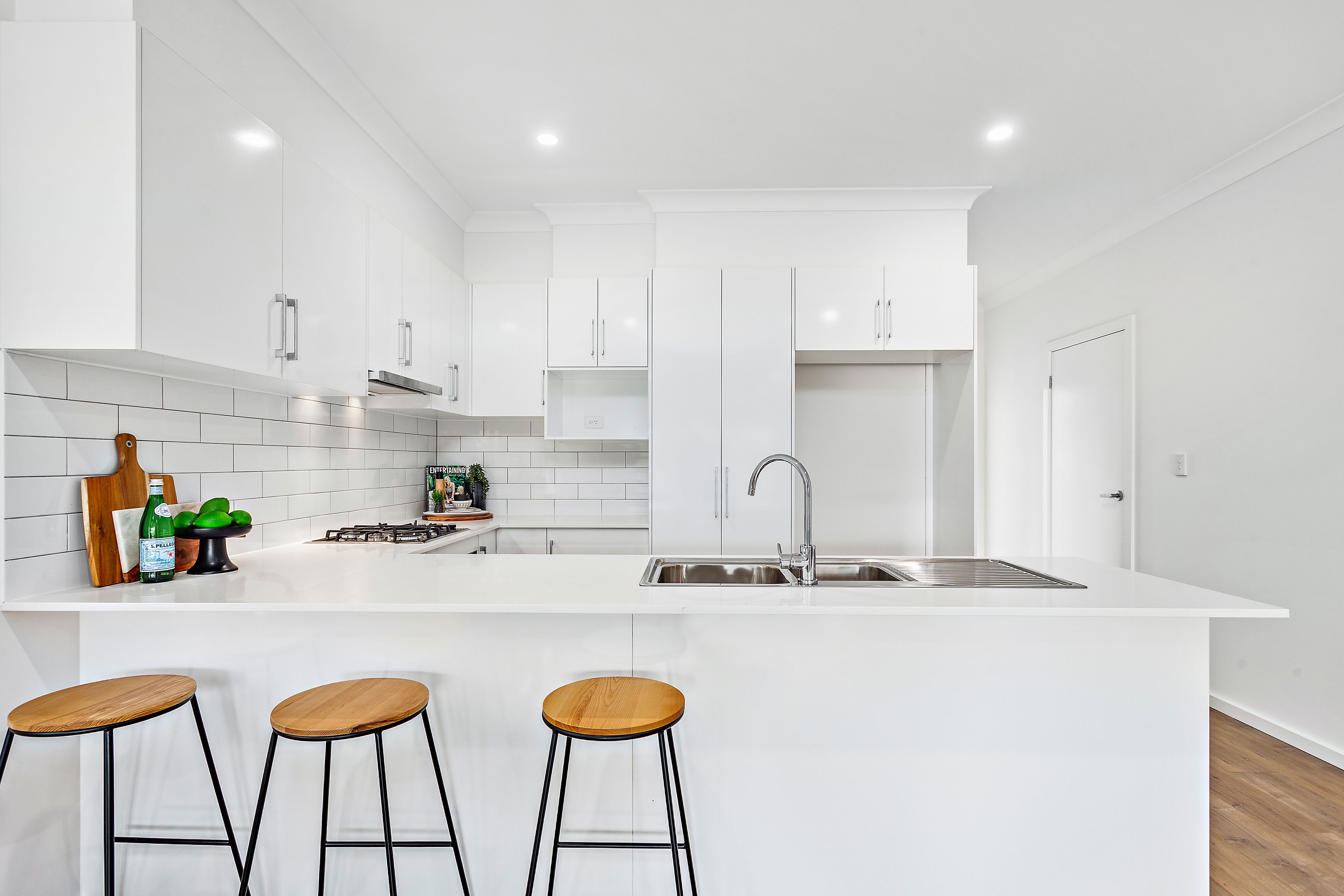2 Balmoral Parade, Tullimbar, NSW 2527