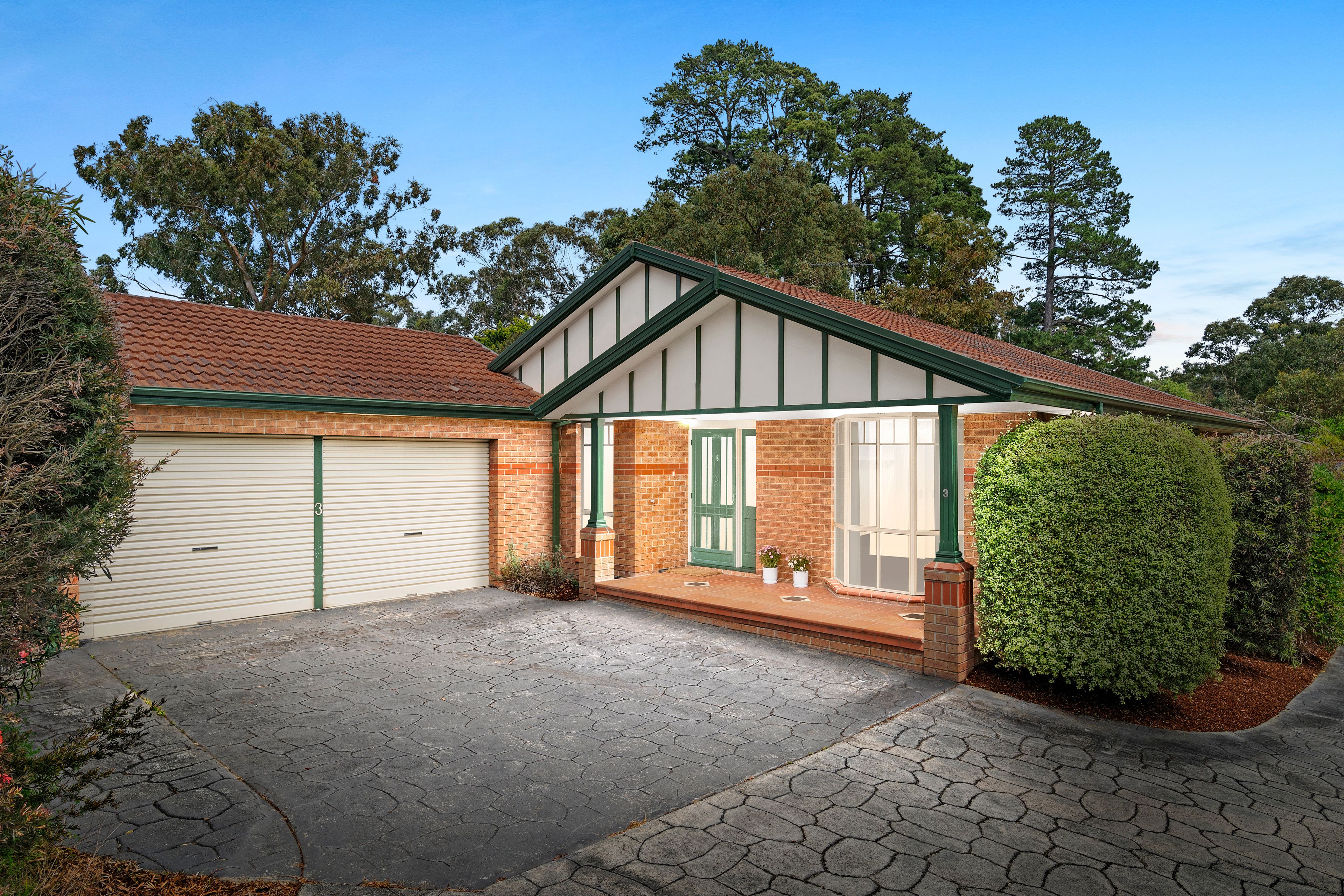 27 Bonnie View Road, Croydon North VIC 3136