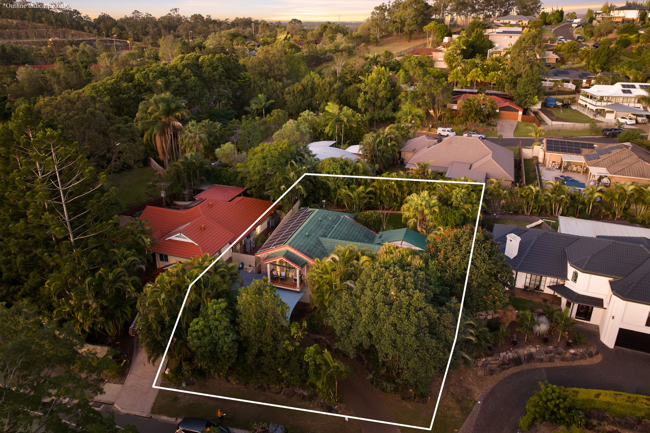 4 Pacific Pines Boulevard, Pacific Pines, QLD 4211