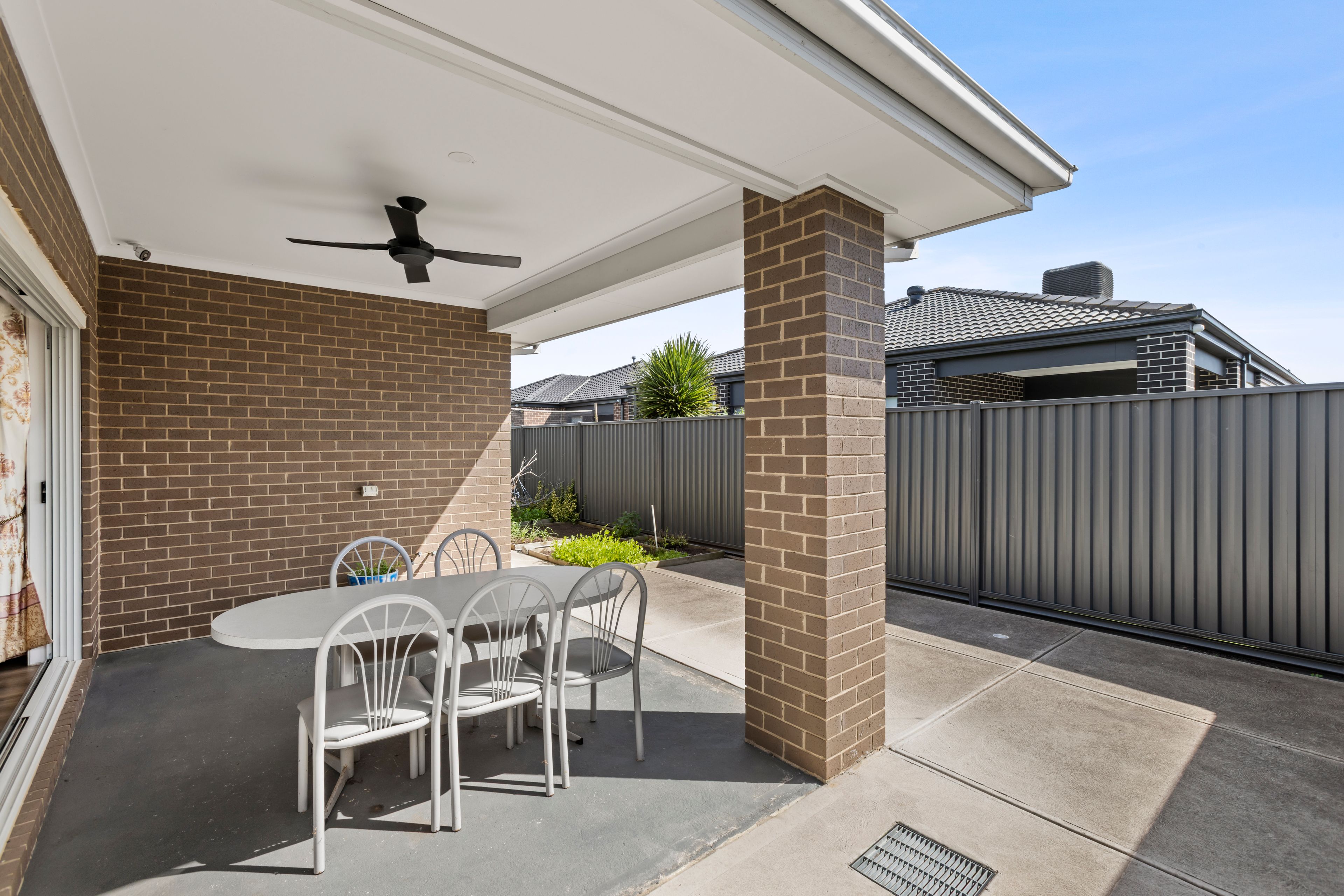 54 Canterbury Road West — photo 17 of 17