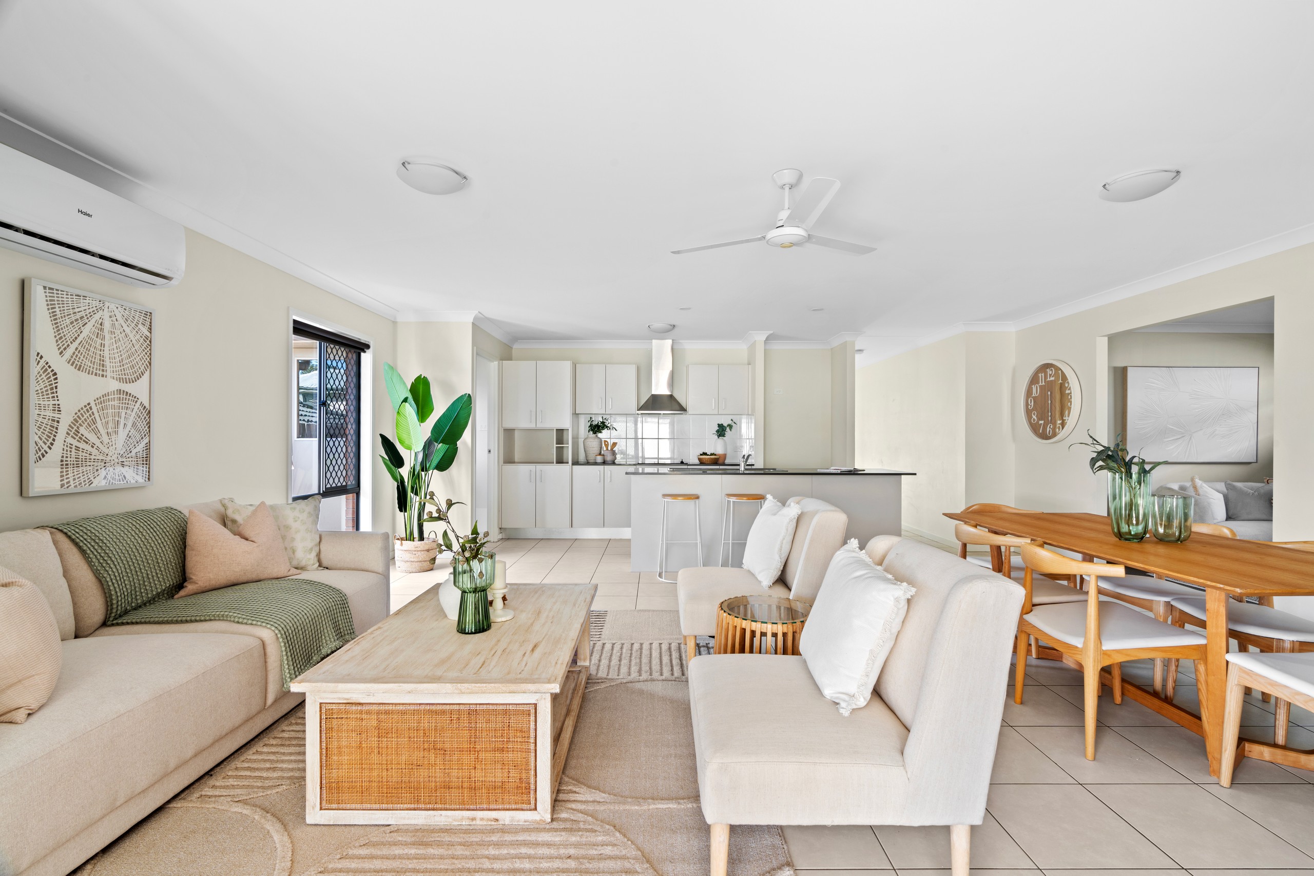 11 Broadaxe Street, SPRING MOUNTAIN, QLD 4300