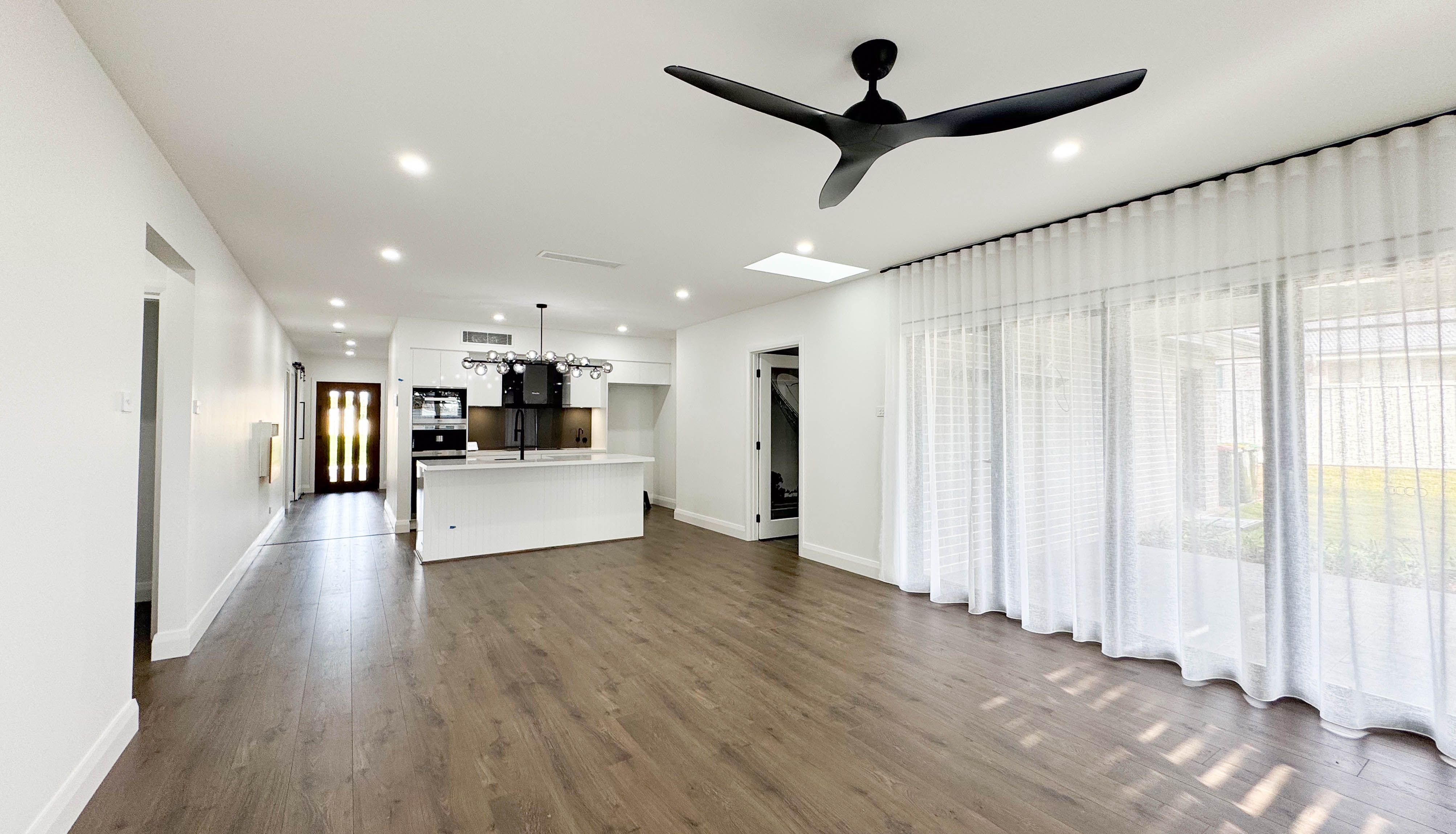 8 Yuwambi Close, Parkes, NSW 2870