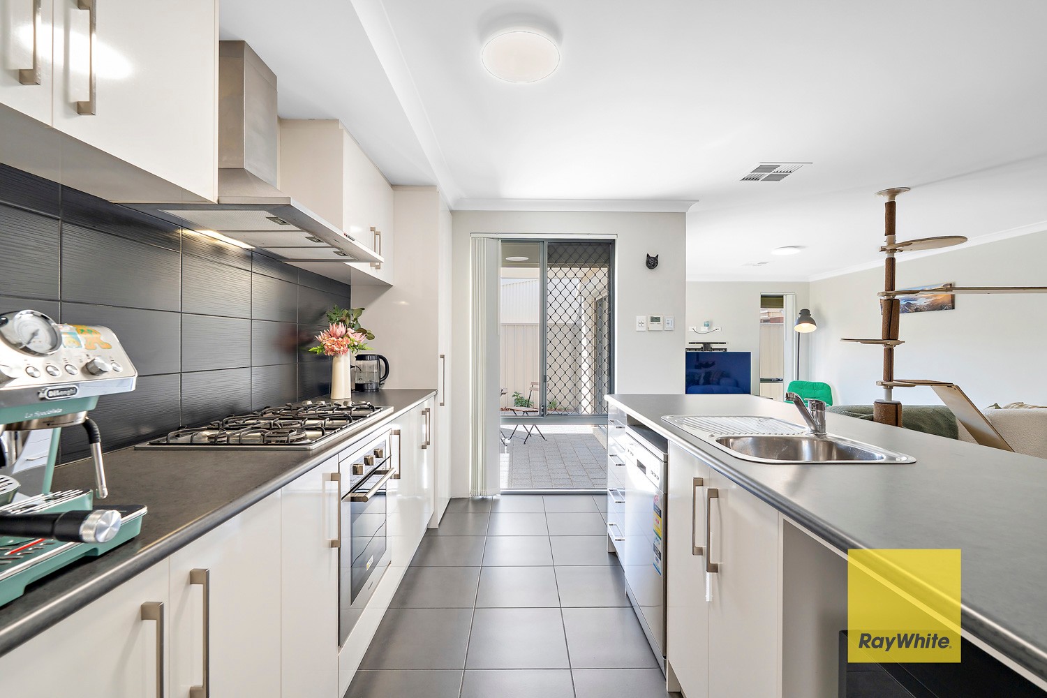 8A Gilchrist Street, Kenwick, WA 6107