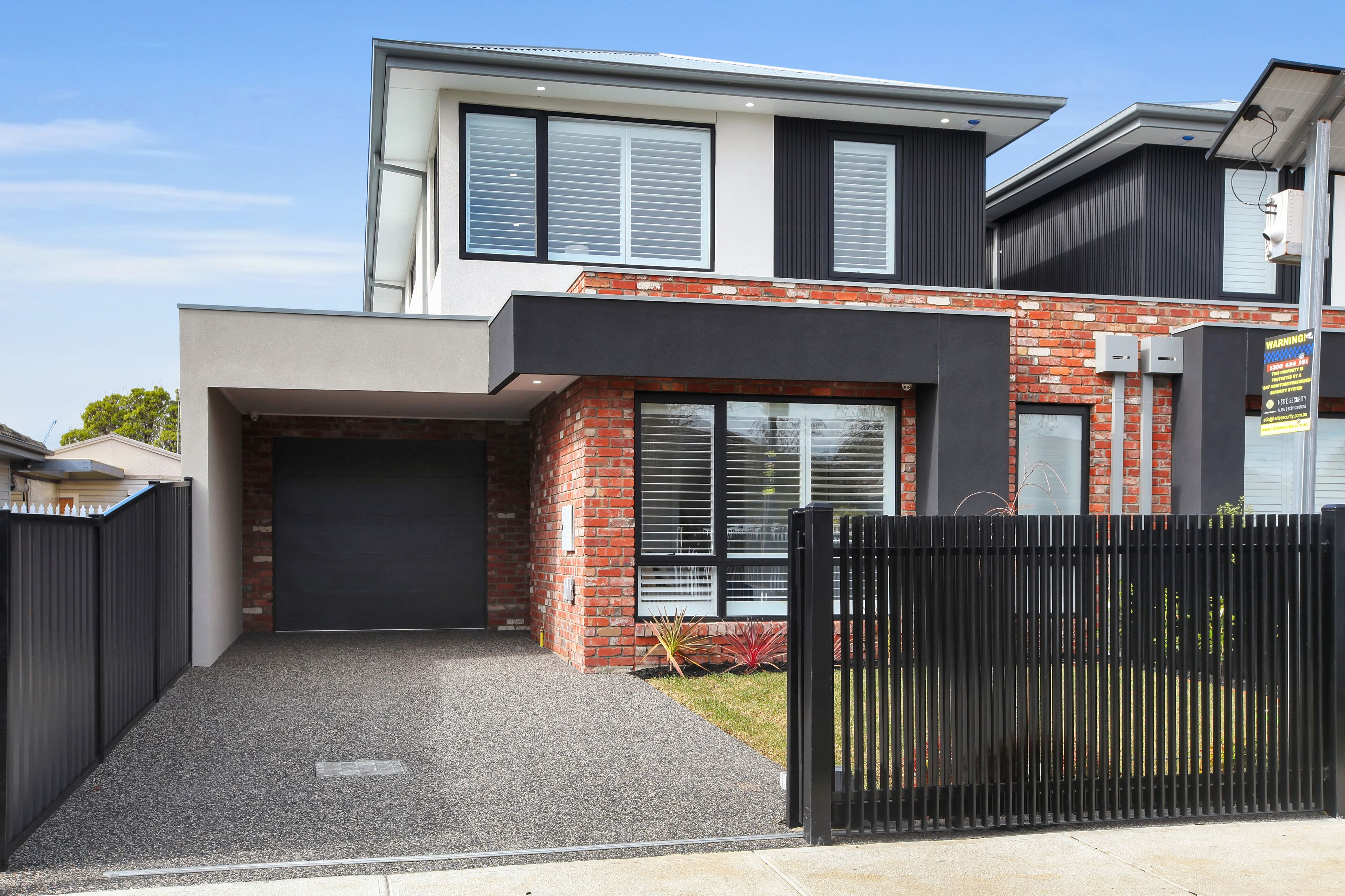 81 Paxton Street, South Kingsville VIC 3015