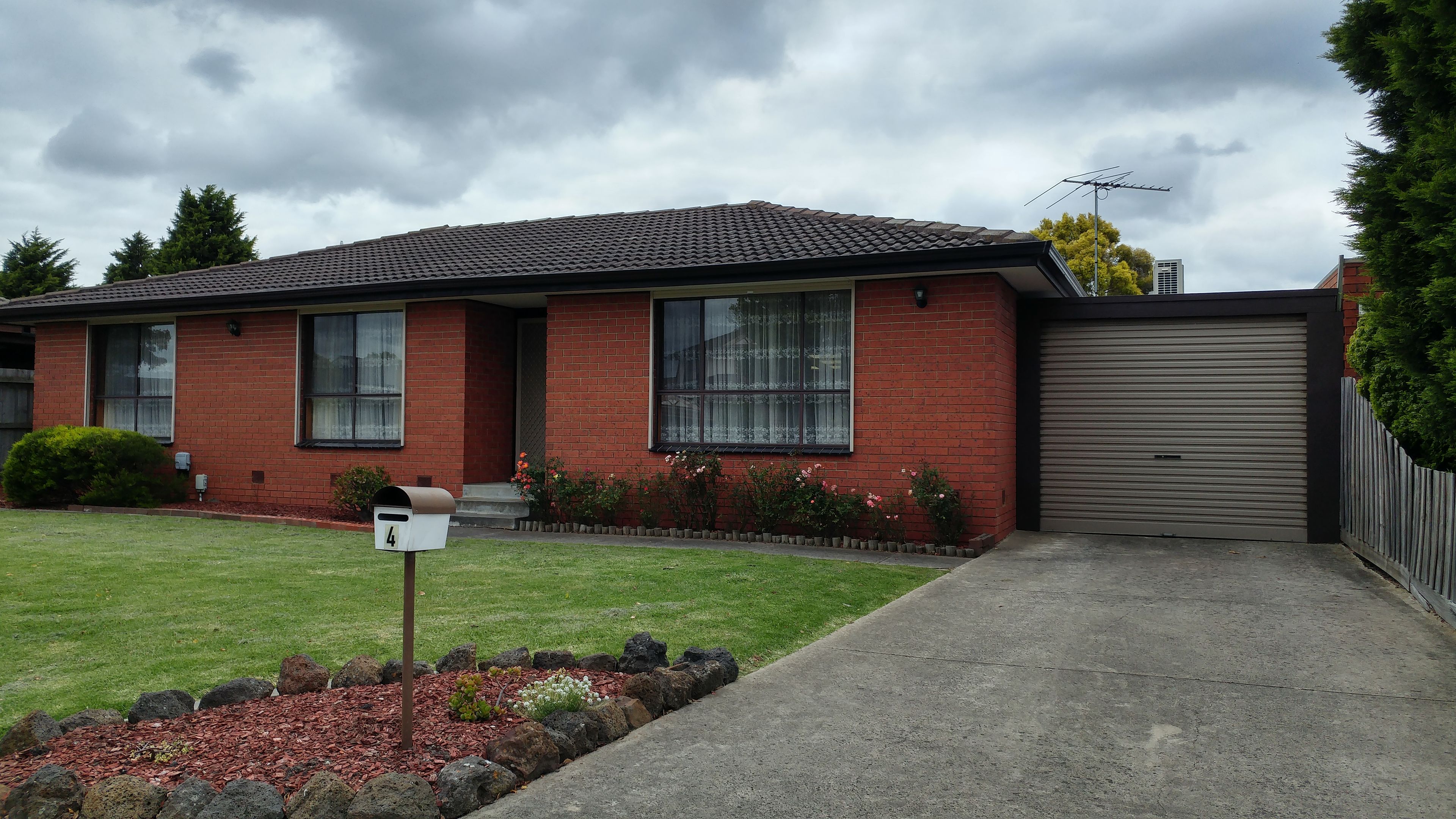 4 Kellaway Crescent, Mill Park, VIC 3082