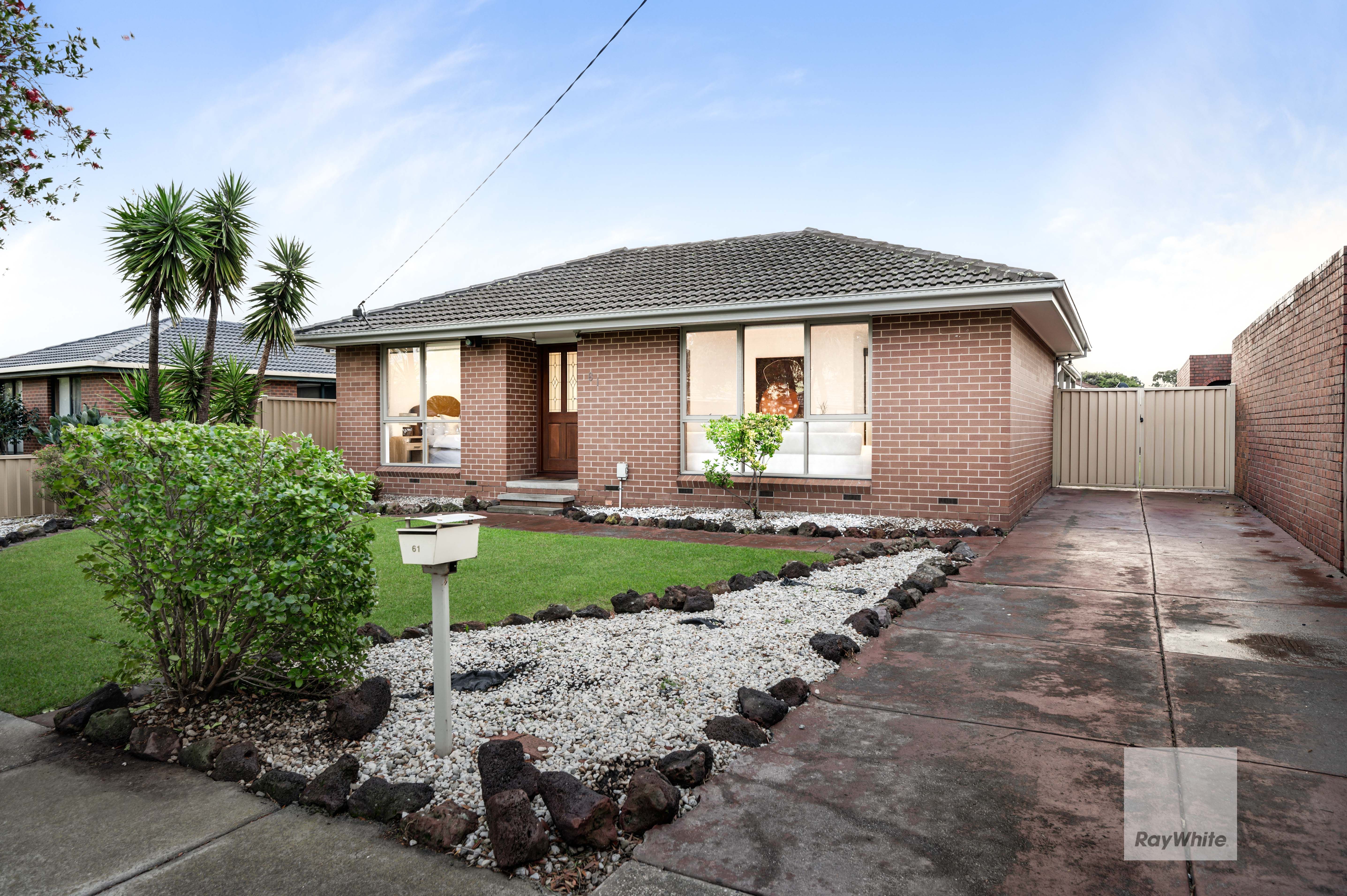 61 The Circuit, Gladstone Park, VIC 3043