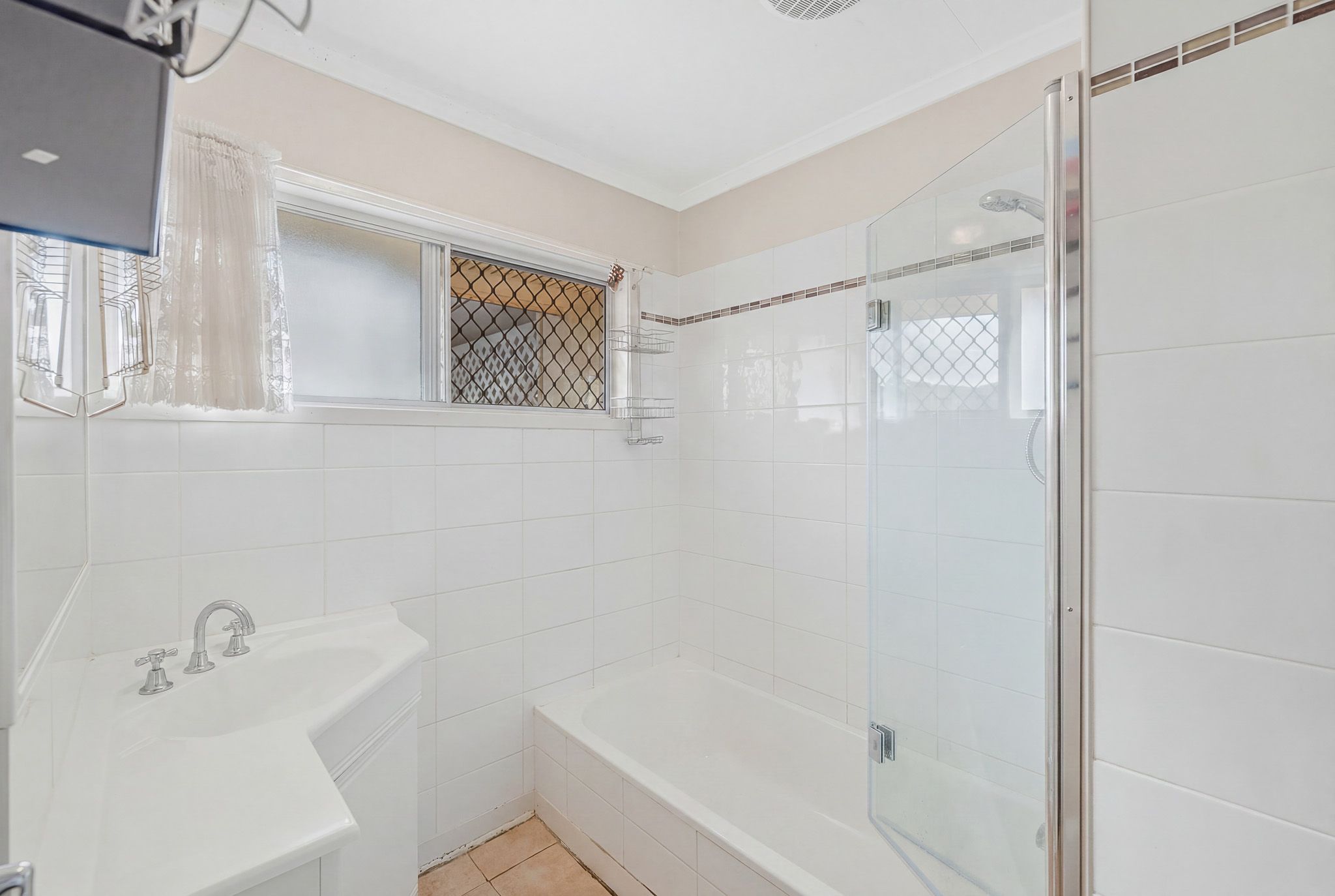 28 Lyons Street — photo 11 of 30
