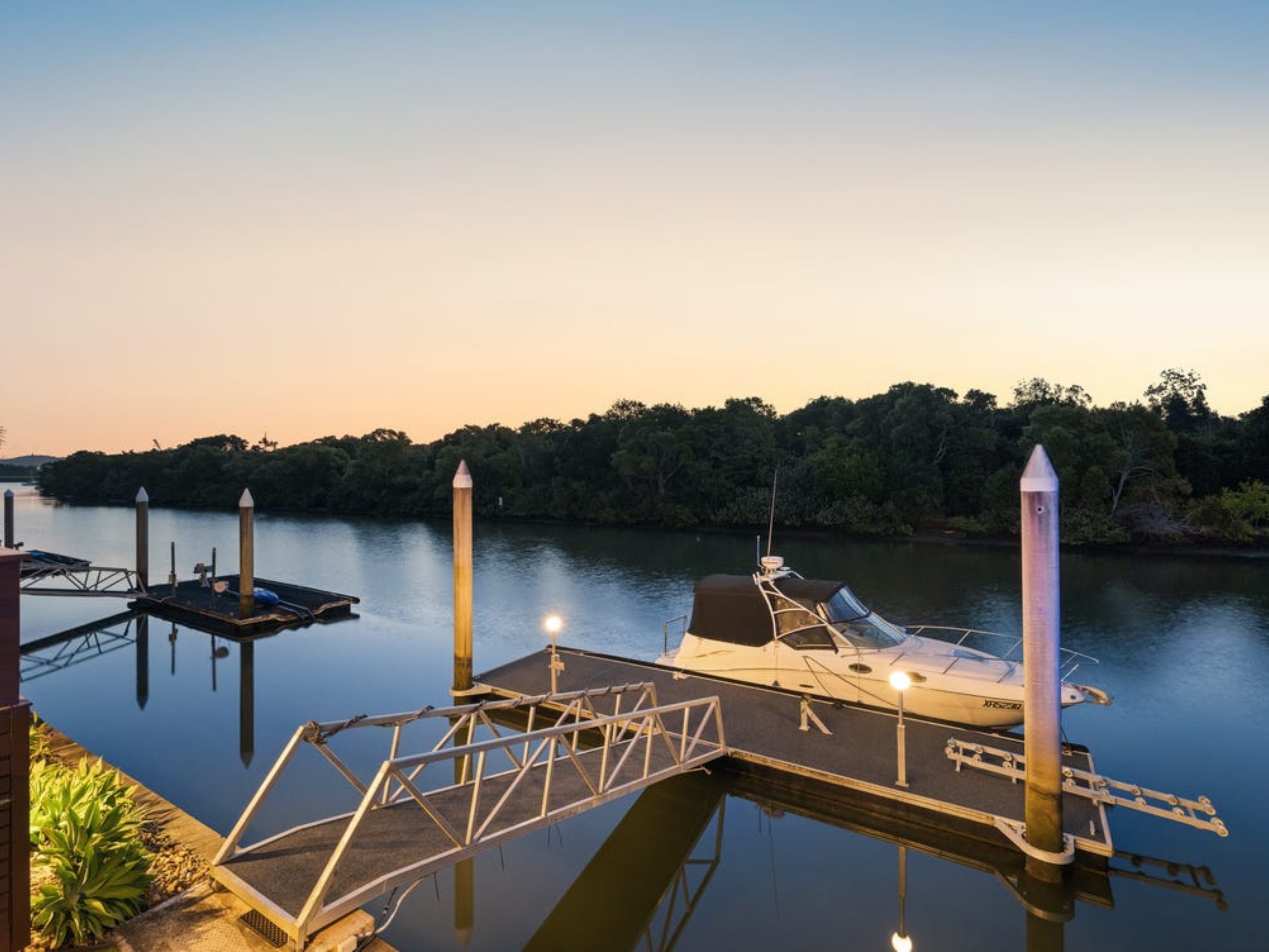 2505 Cressbrook Drive, Hope Island, QLD 4212