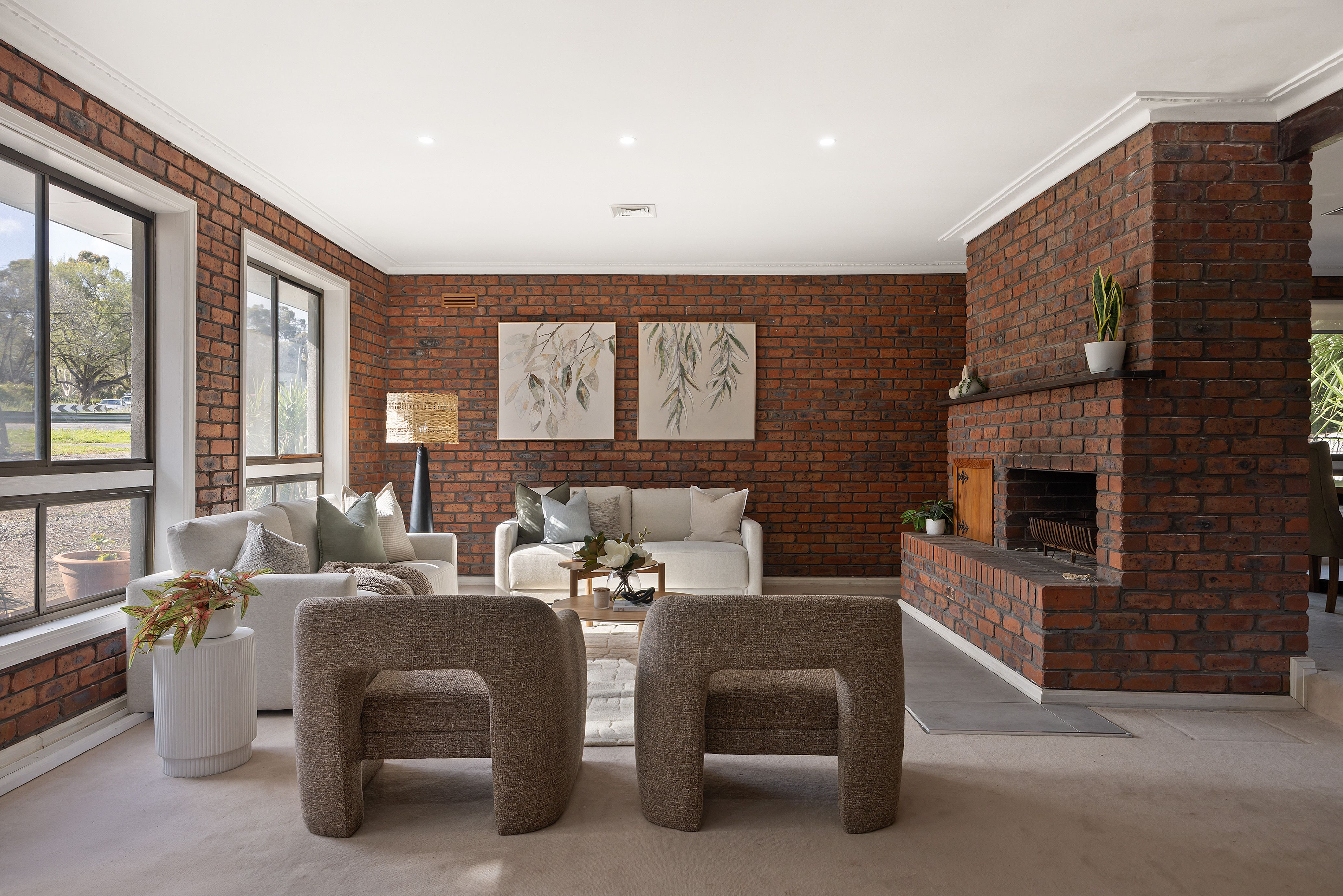 93 Bulla Road — photo 5 of 15
