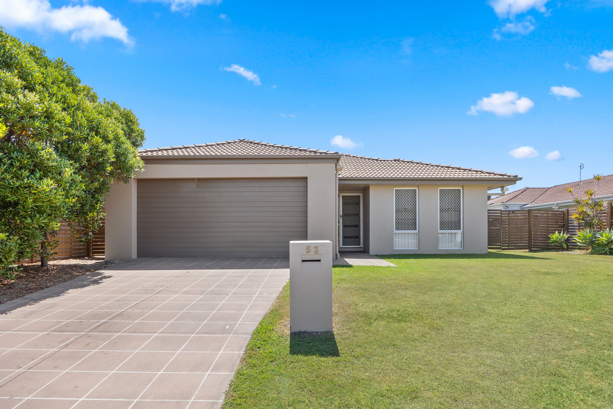 53 Lady Penrhyn Drive — photo 21 of 21