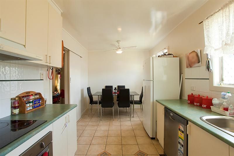 17 Wombyra Street, Newtown, QLD 4350
