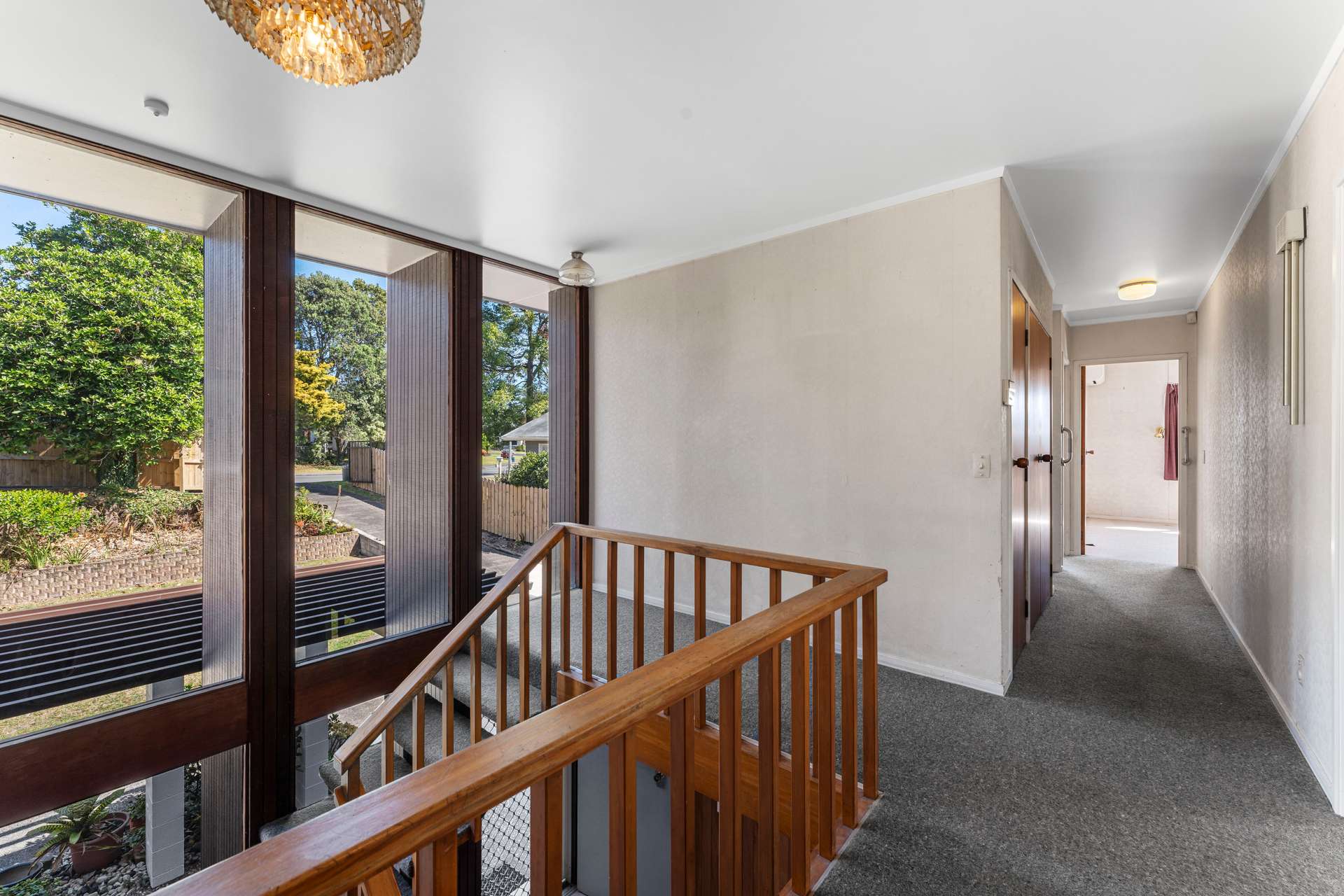 14 Lawrence Crescent photo 12