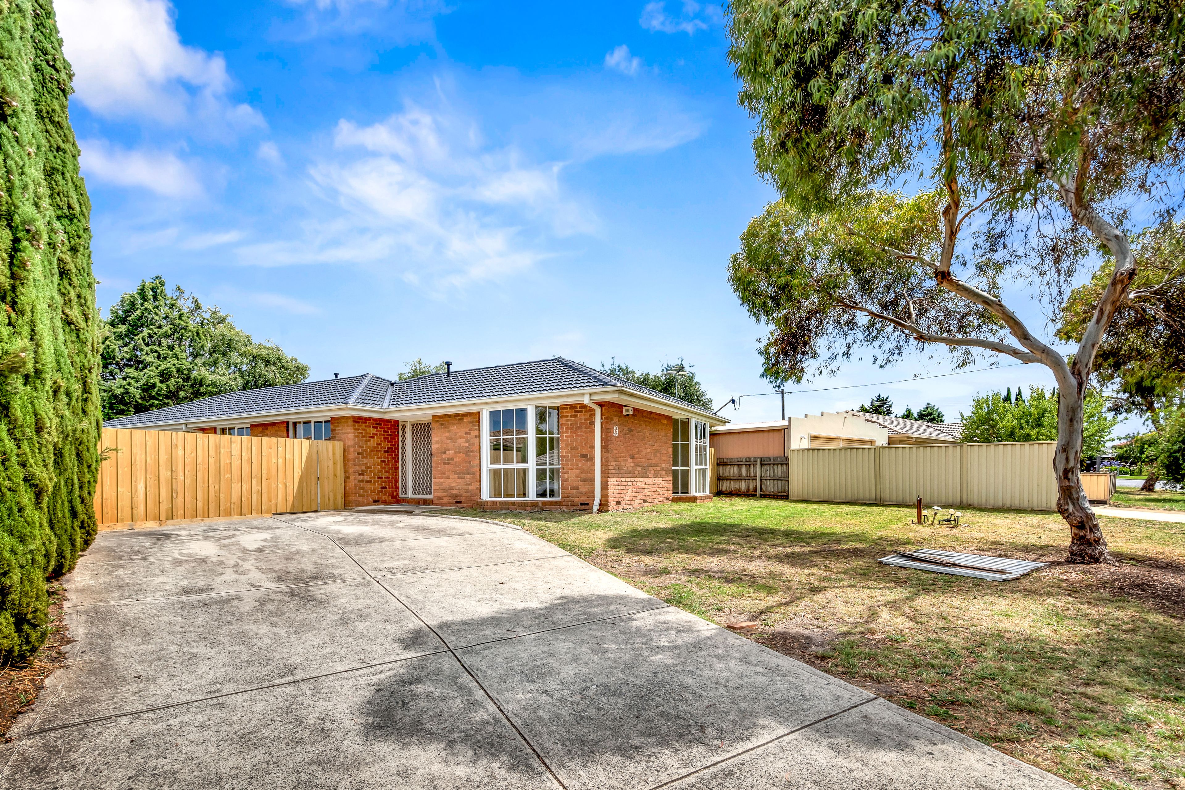 19 Banbury Crescent, Craigieburn, VIC 3064