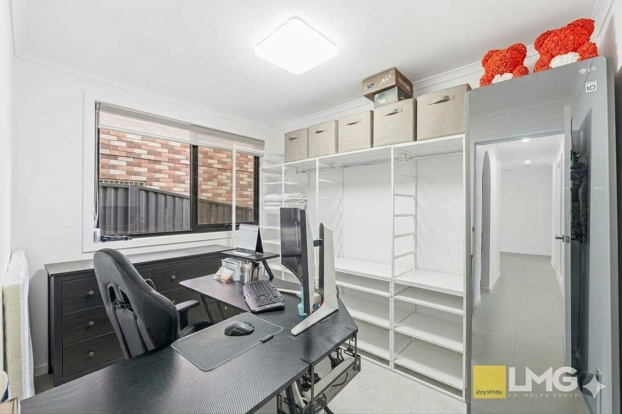 140 Joseph Street — photo 8 of 25
