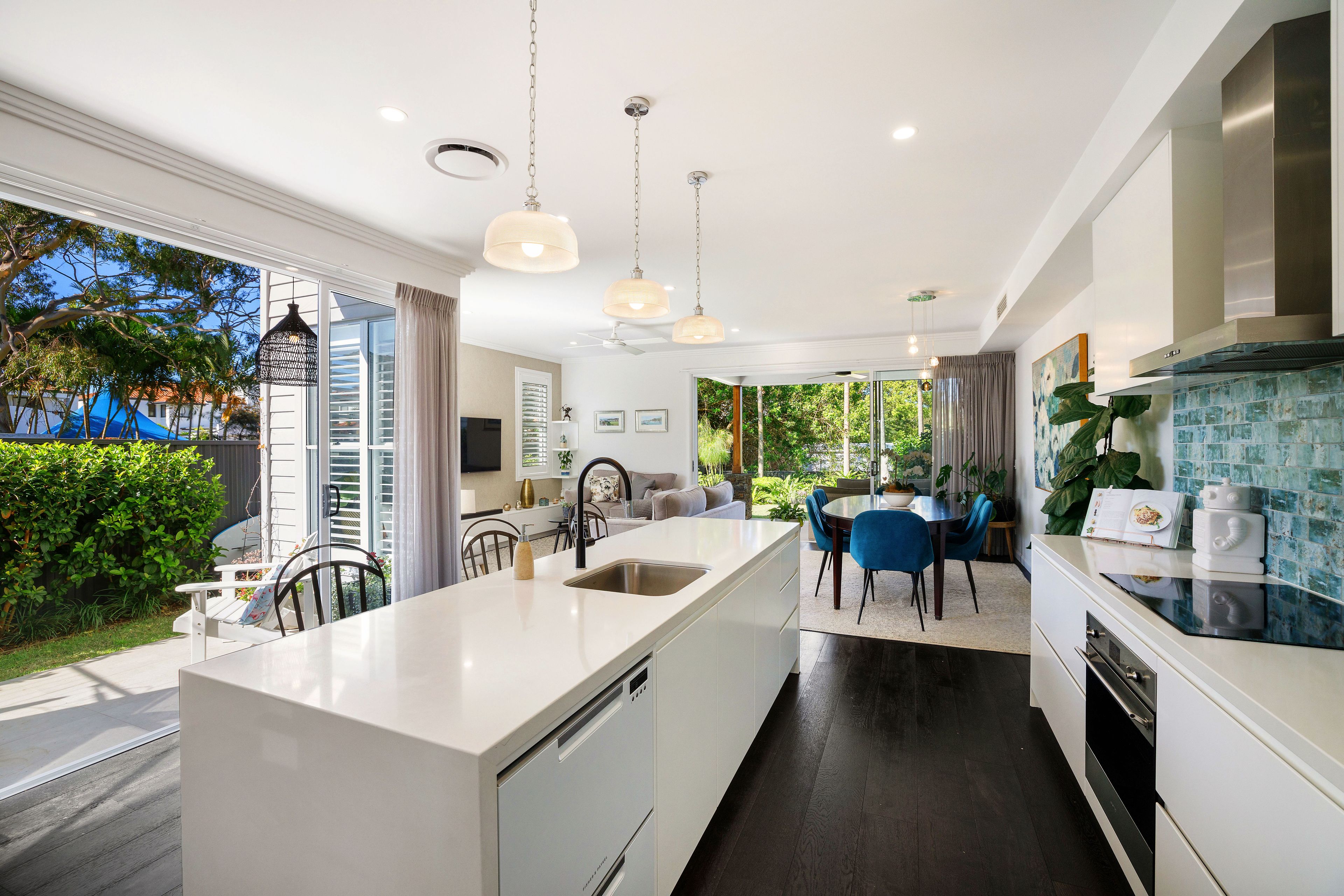 23B Alec Avenue, Mermaid Waters, QLD 4218
