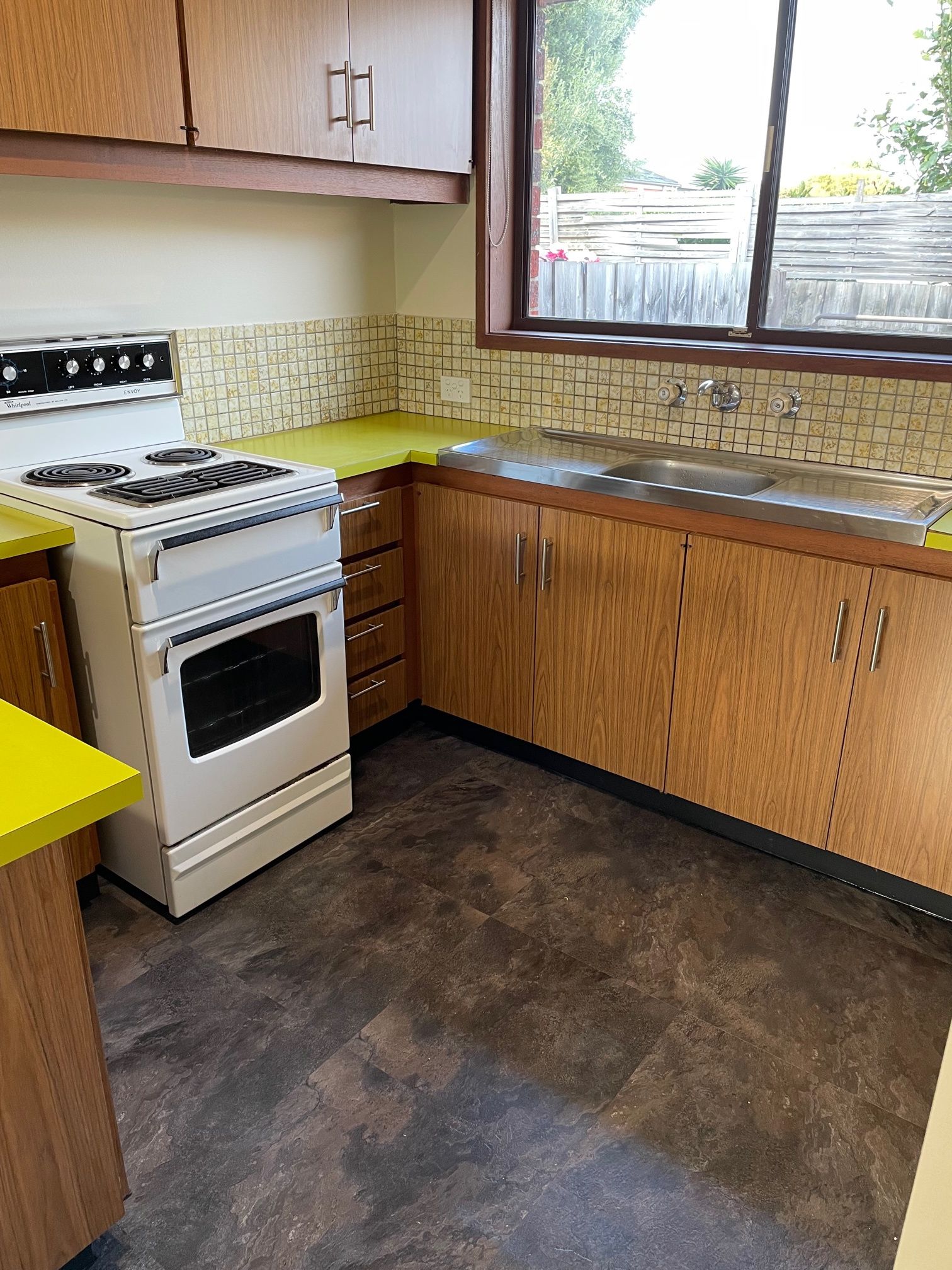 2/14 Gipps Avenue, Mordialloc, VIC 3195