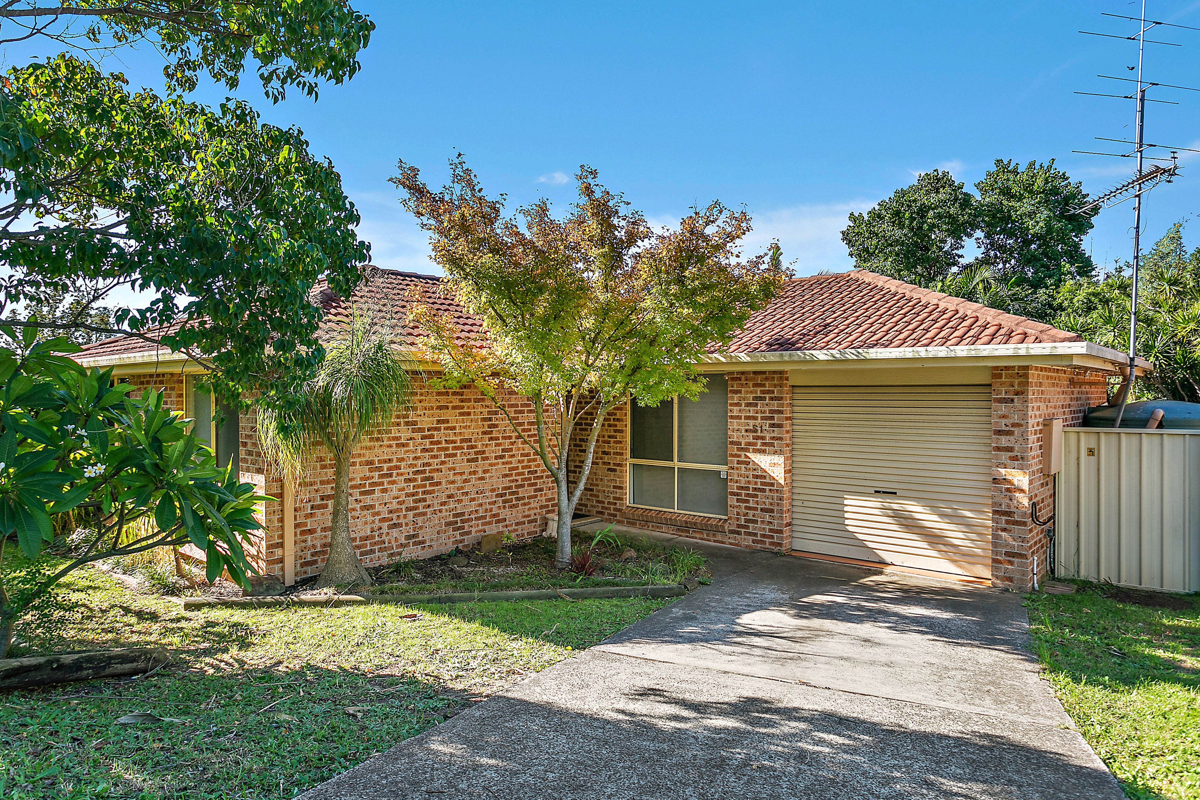 51 Hillside Drive, Albion Park, NSW 2527