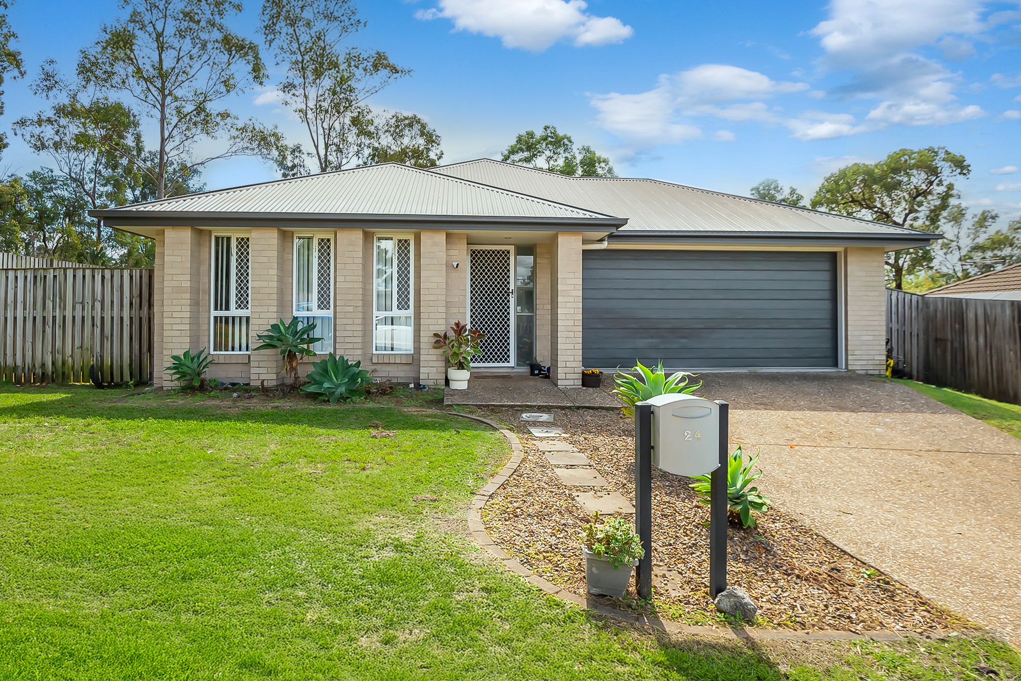 24 Goldenwood Crescent, Fernvale QLD 4306