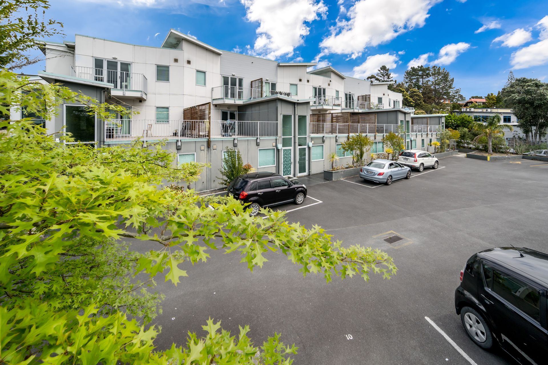 1-32/222 Albany Highway, Schnapper Rock, North Shore City