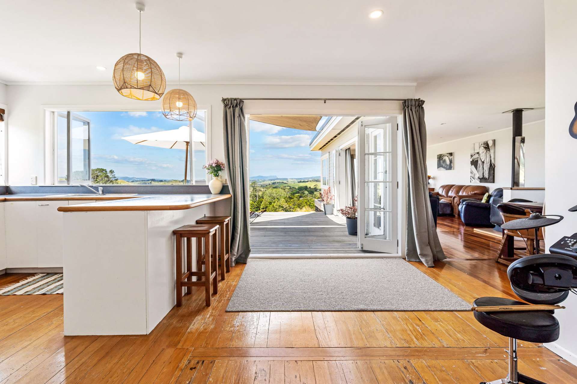 635 Ormandy Road photo 1