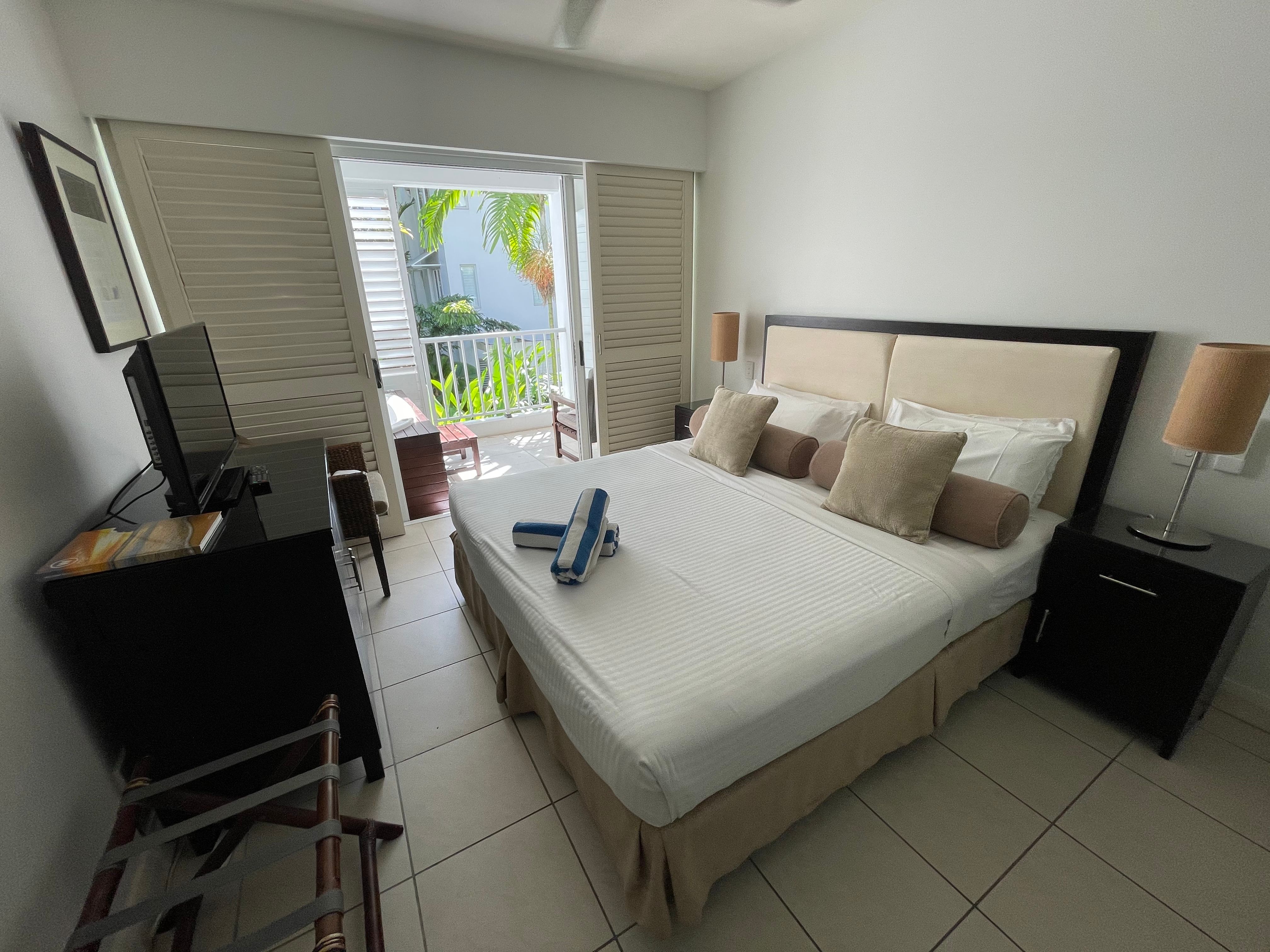 3427-3428/123 Williams Esplanade, Palm Cove, QLD 4879