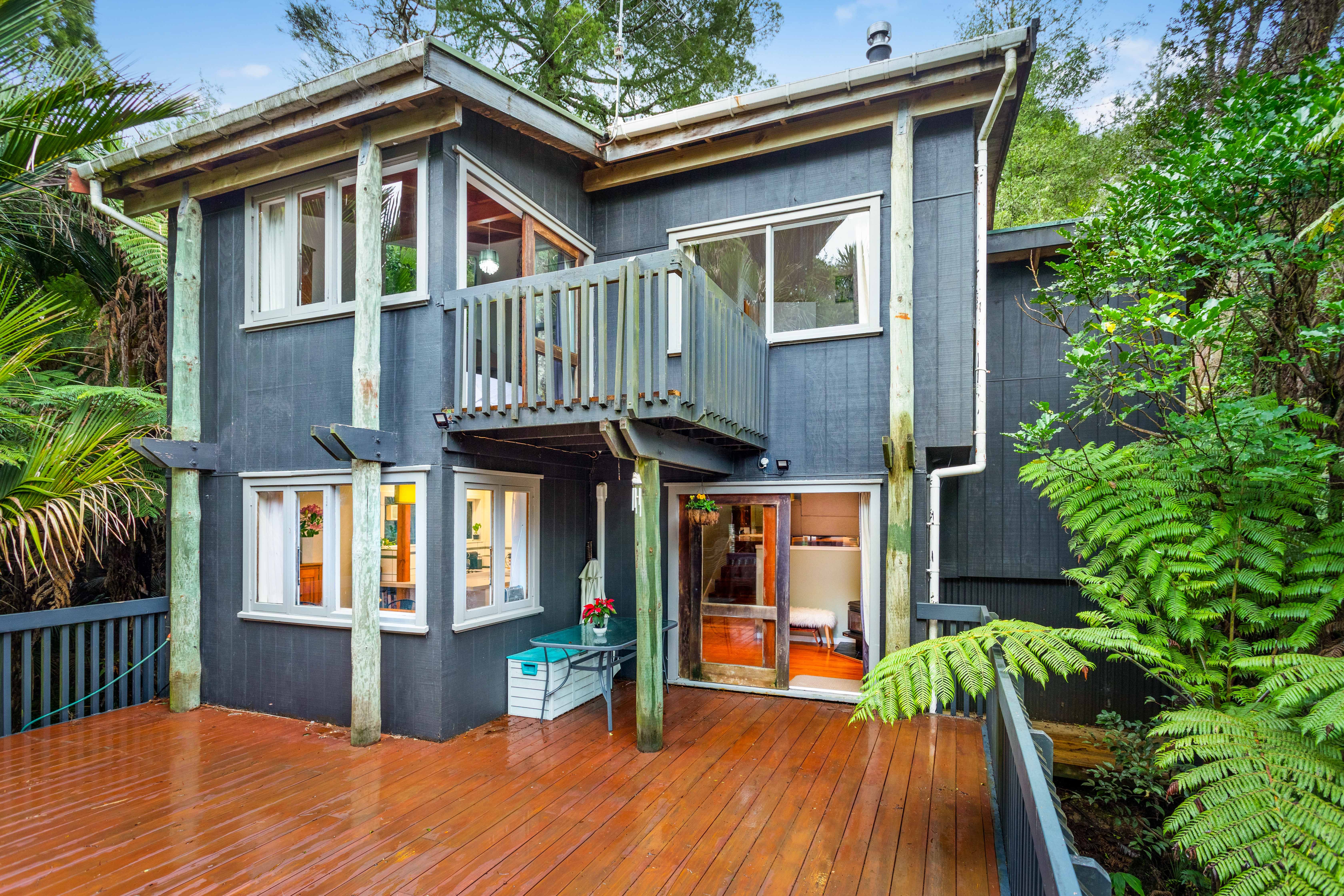 328 Huia Road, Titirangi, Waitakere City