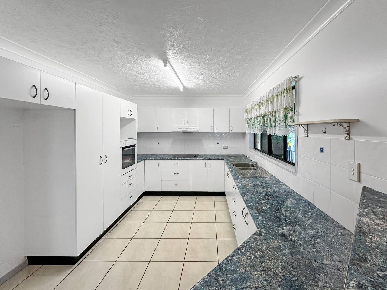 7 Waller Street, Atherton, QLD 4883