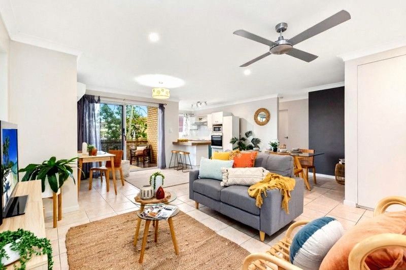 18 Raby Road , Coorparoo QLD 4151