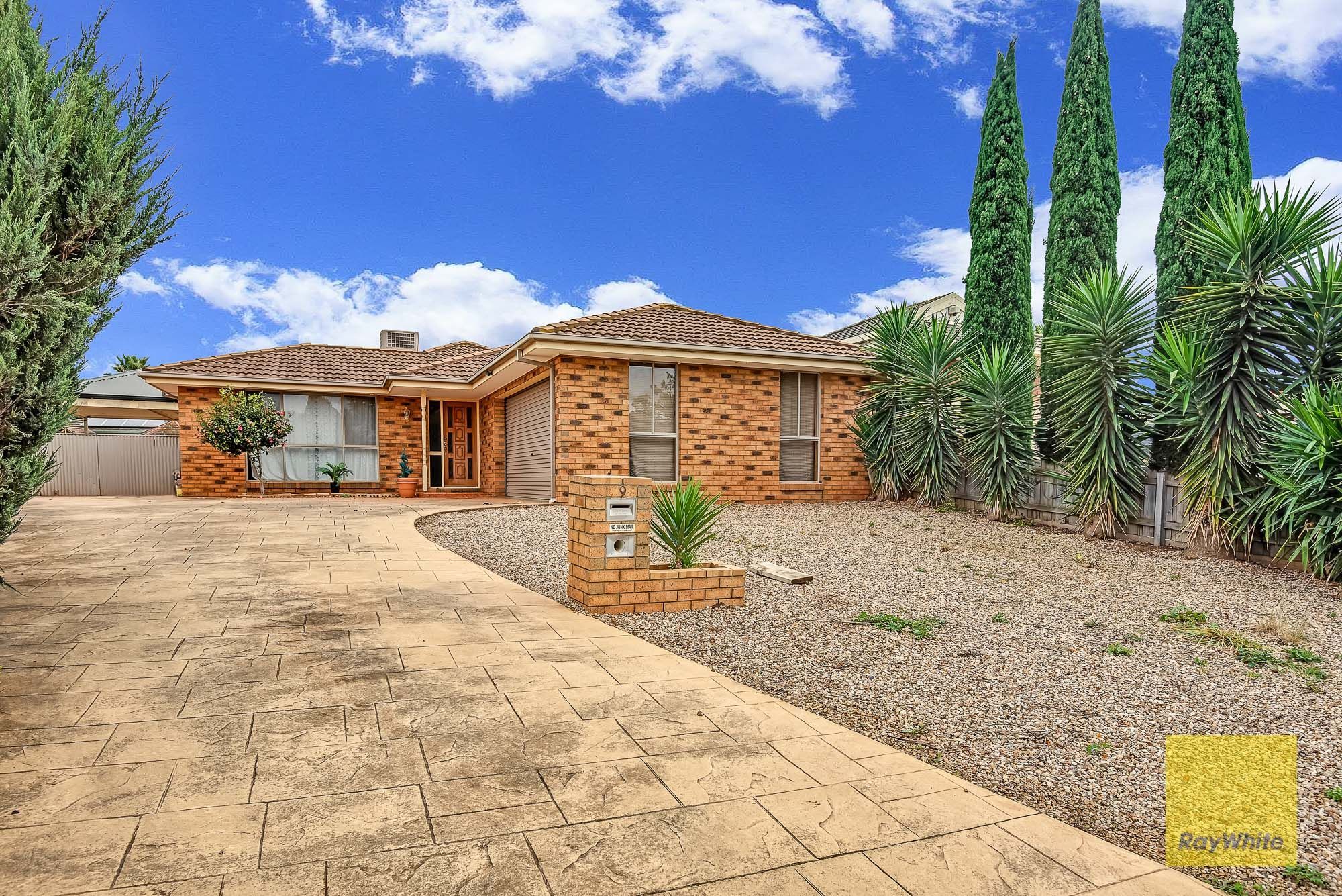 9 Golconda Close, Hoppers Crossing VIC 3029