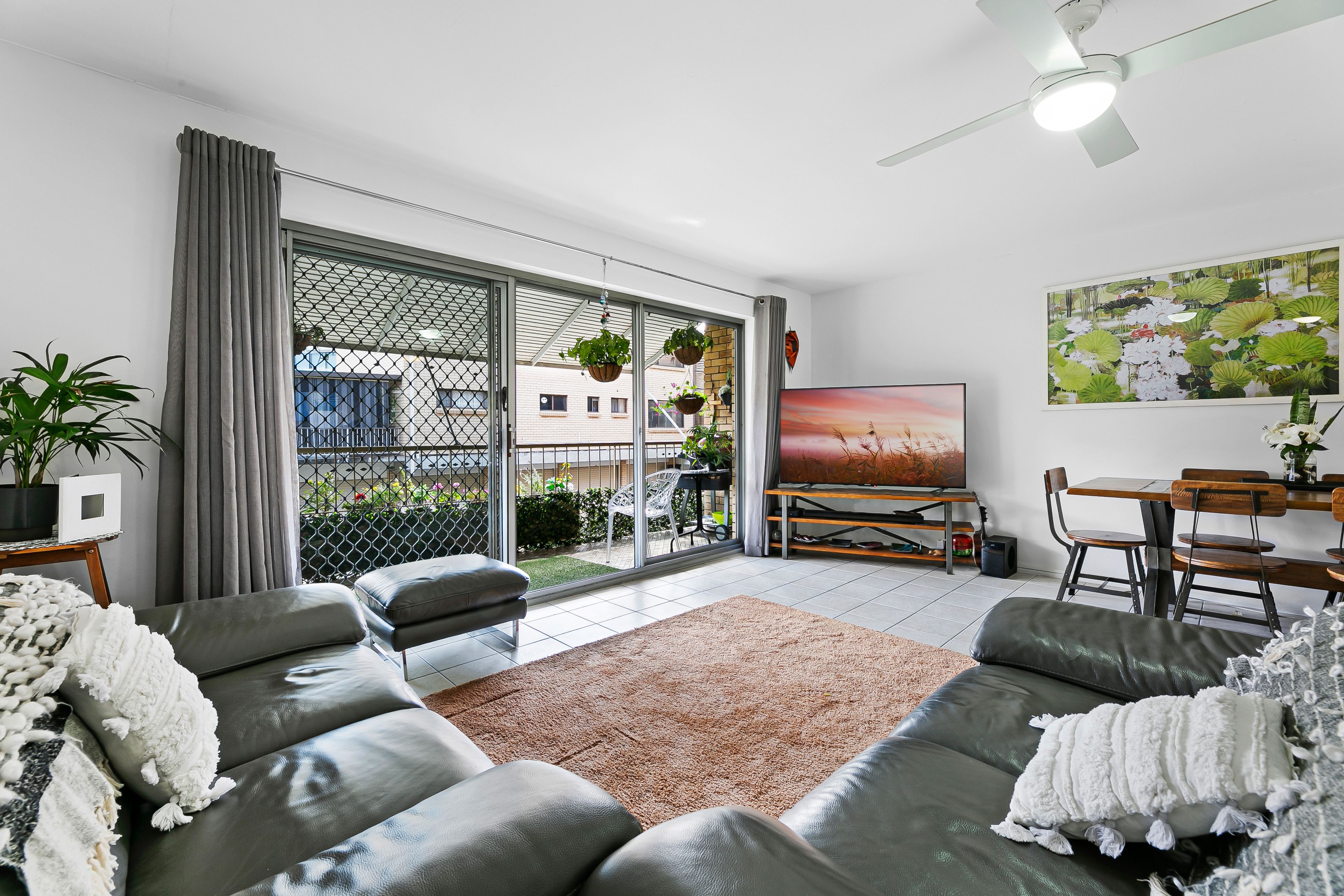 32/224 Marine Parade, Labrador, QLD 4215