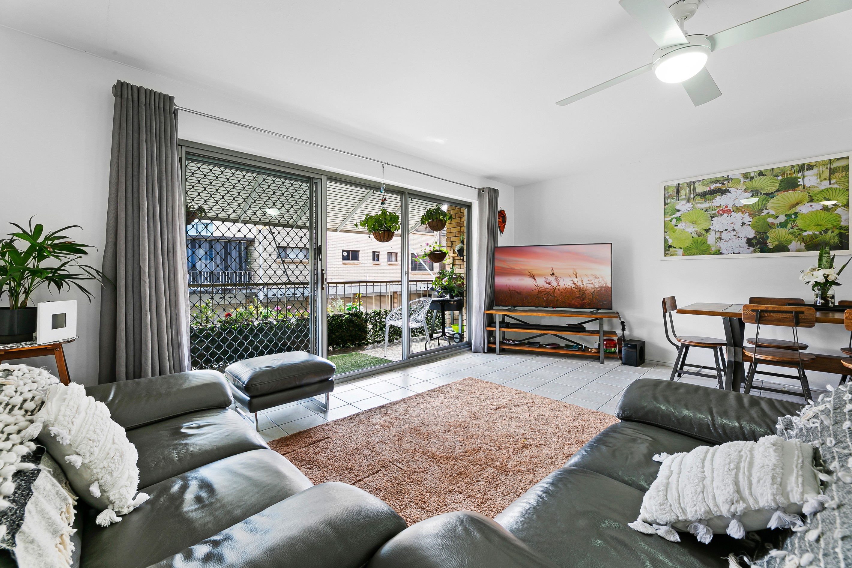 32/224 Marine Parade, Labrador, QLD 4215