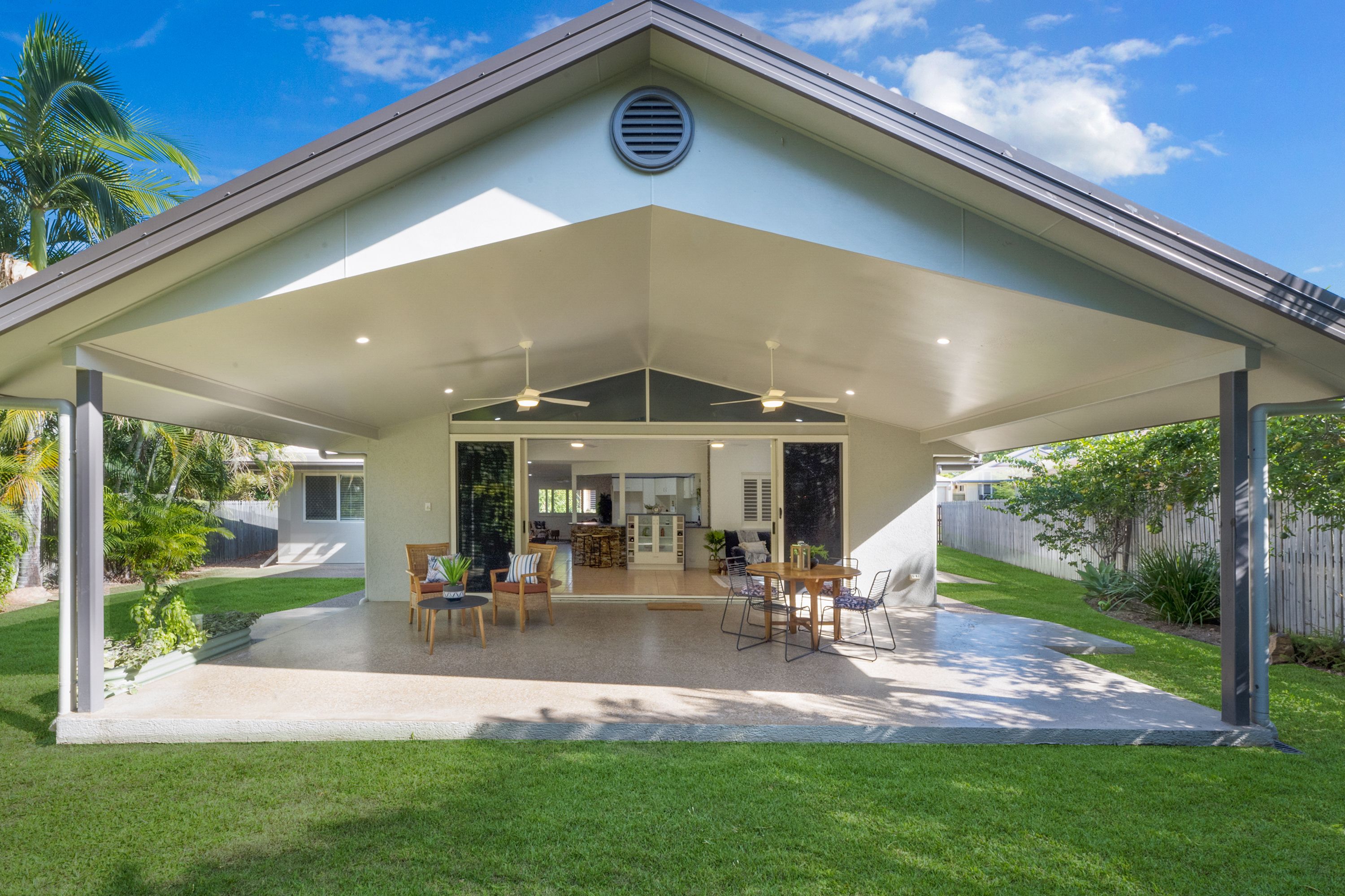 76 Southern Cross Circuit, Douglas QLD 4814