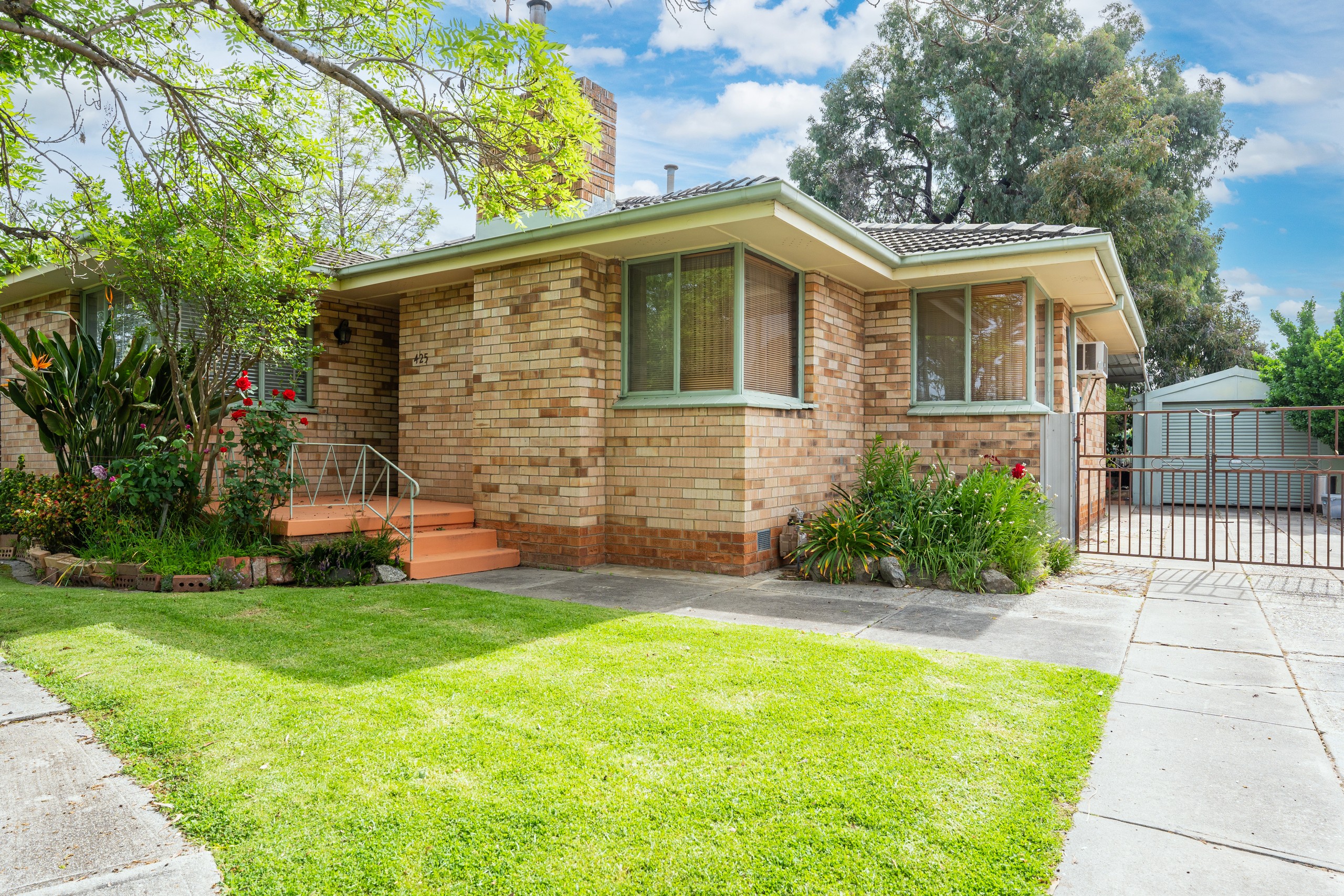 425 English Avenue, Lavington, NSW 2641