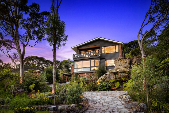 33 The Rampart, Castlecrag, NSW 2068