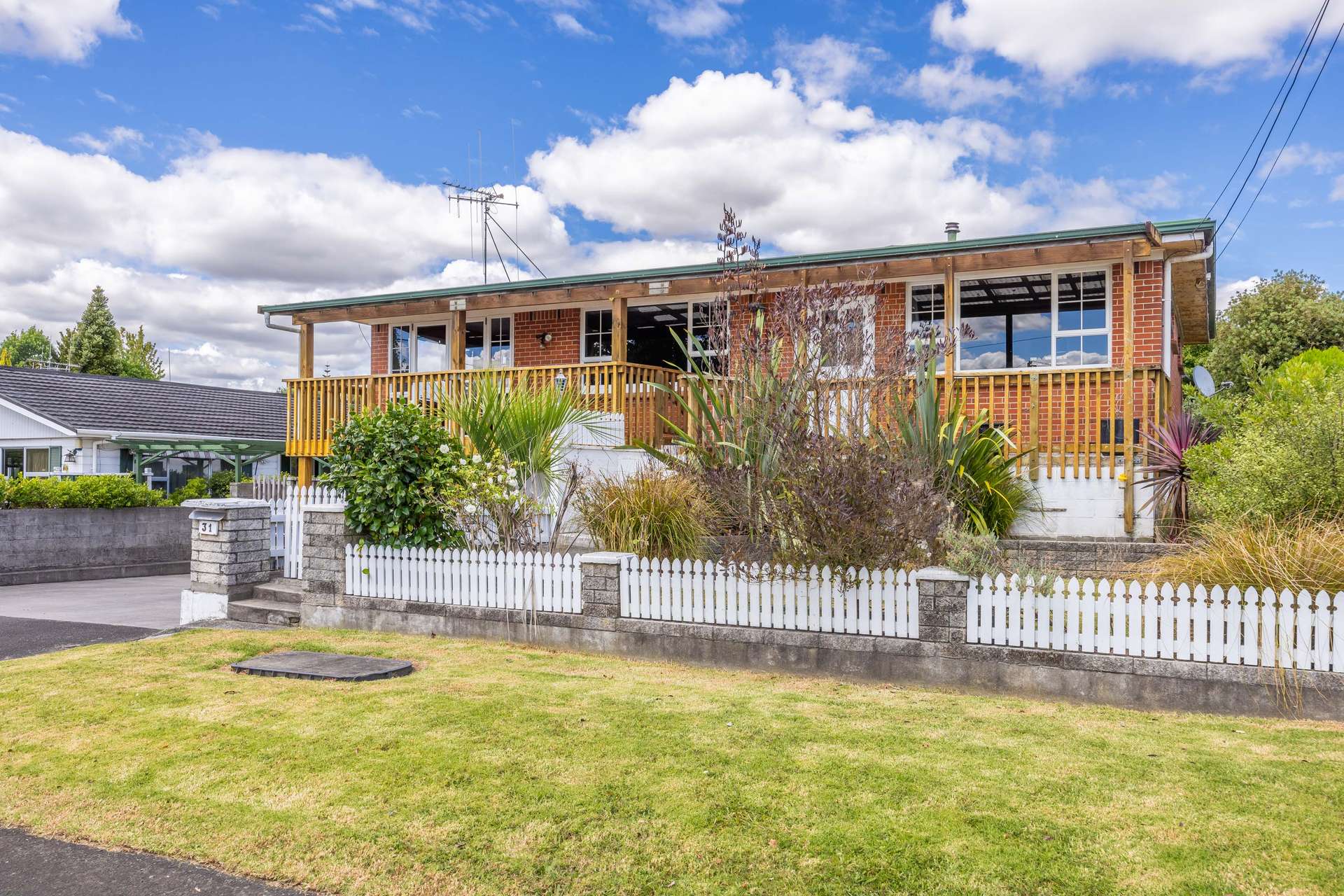 31 Mitcham Avenue photo 38
