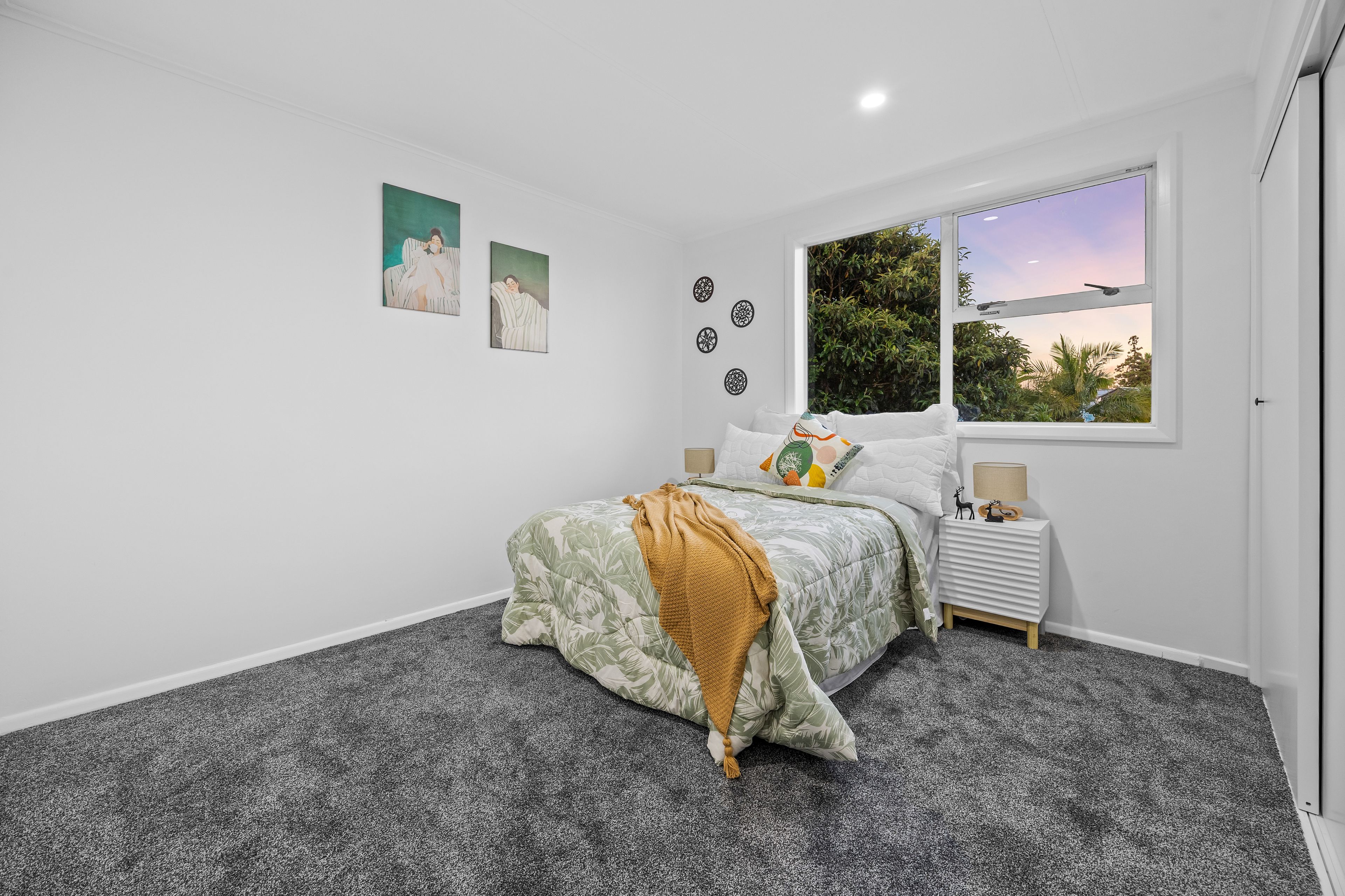 1/2 Enderby Drive, Te Atatu Peninsula, Waitakere City