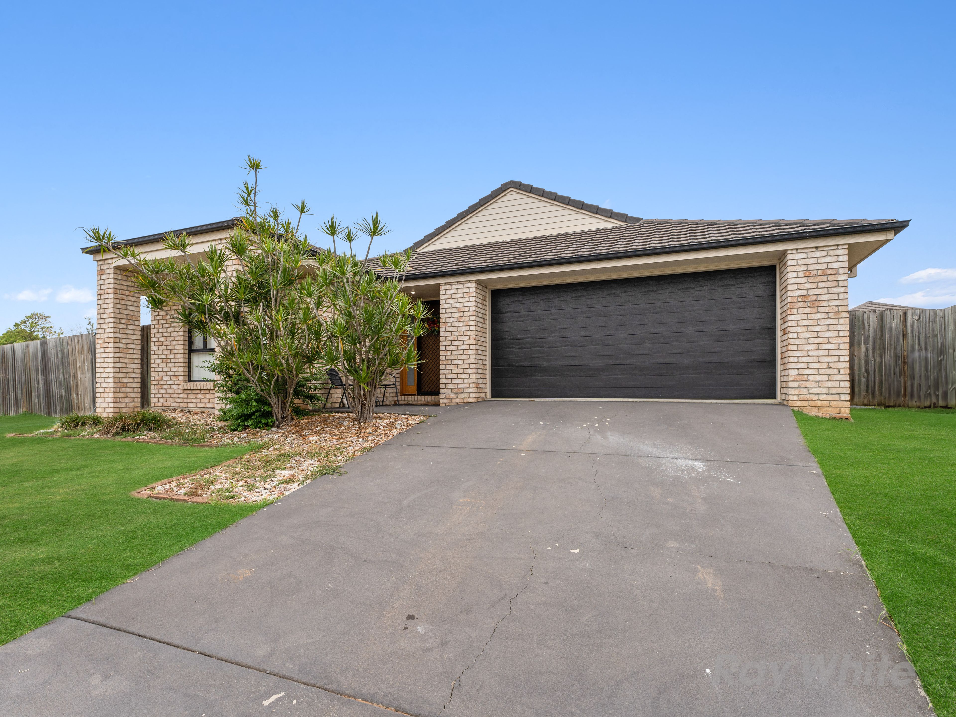 23 Windermere Street, Raceview, QLD 4305