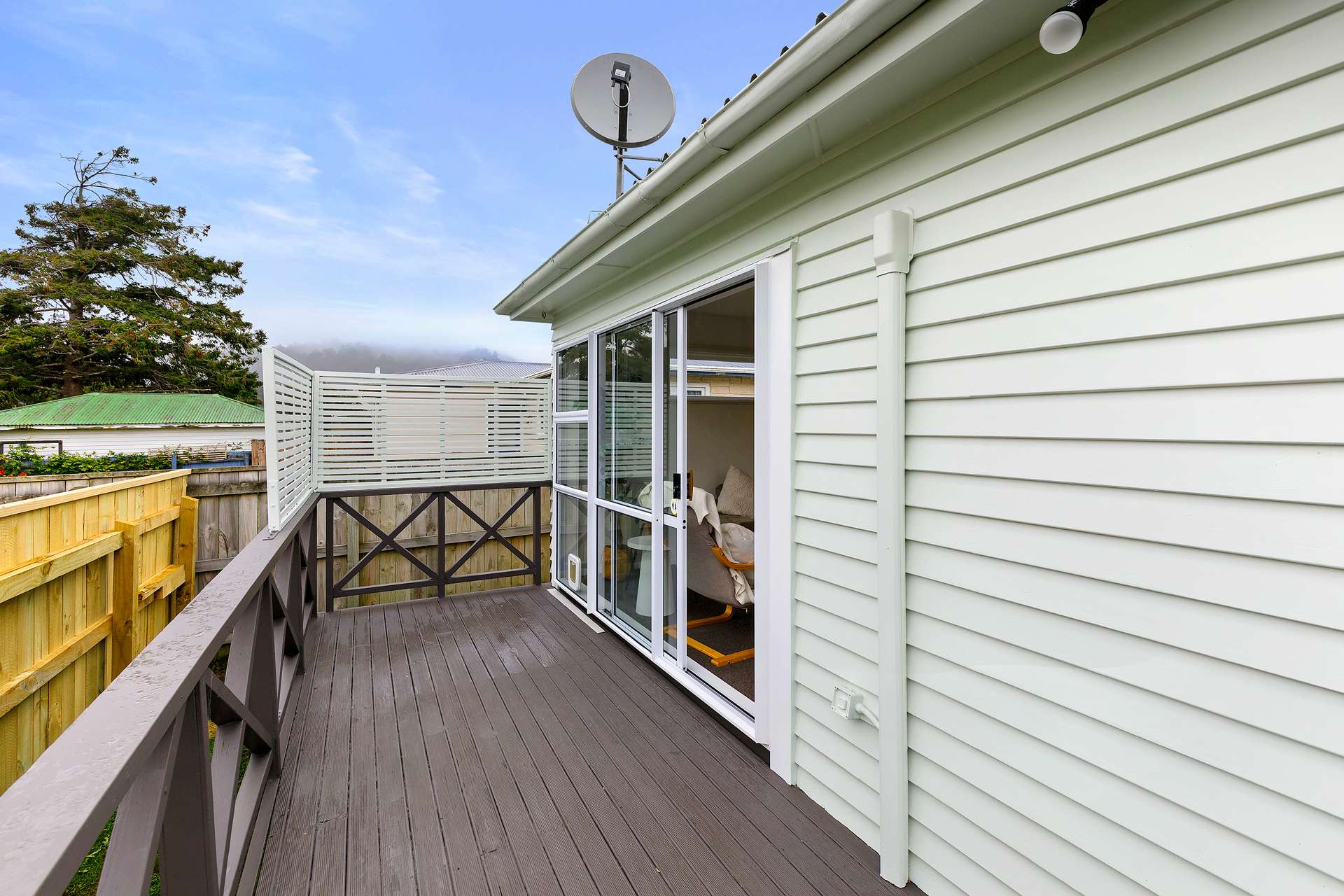 49 Bledisloe Crescent photo 12