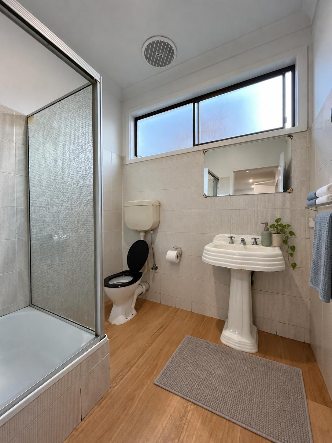 17 Cambrian Avenue — photo 9 of 12