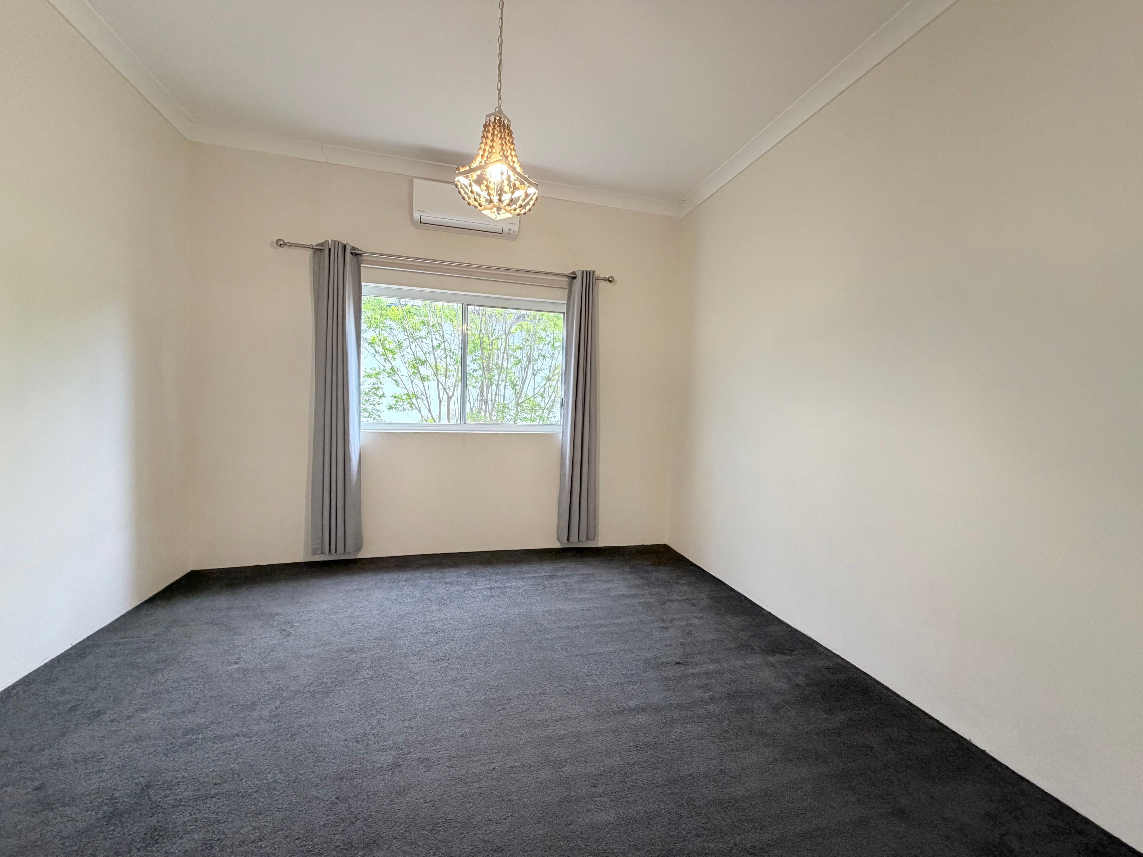 43 Mitchell Street — photo 6 of 11