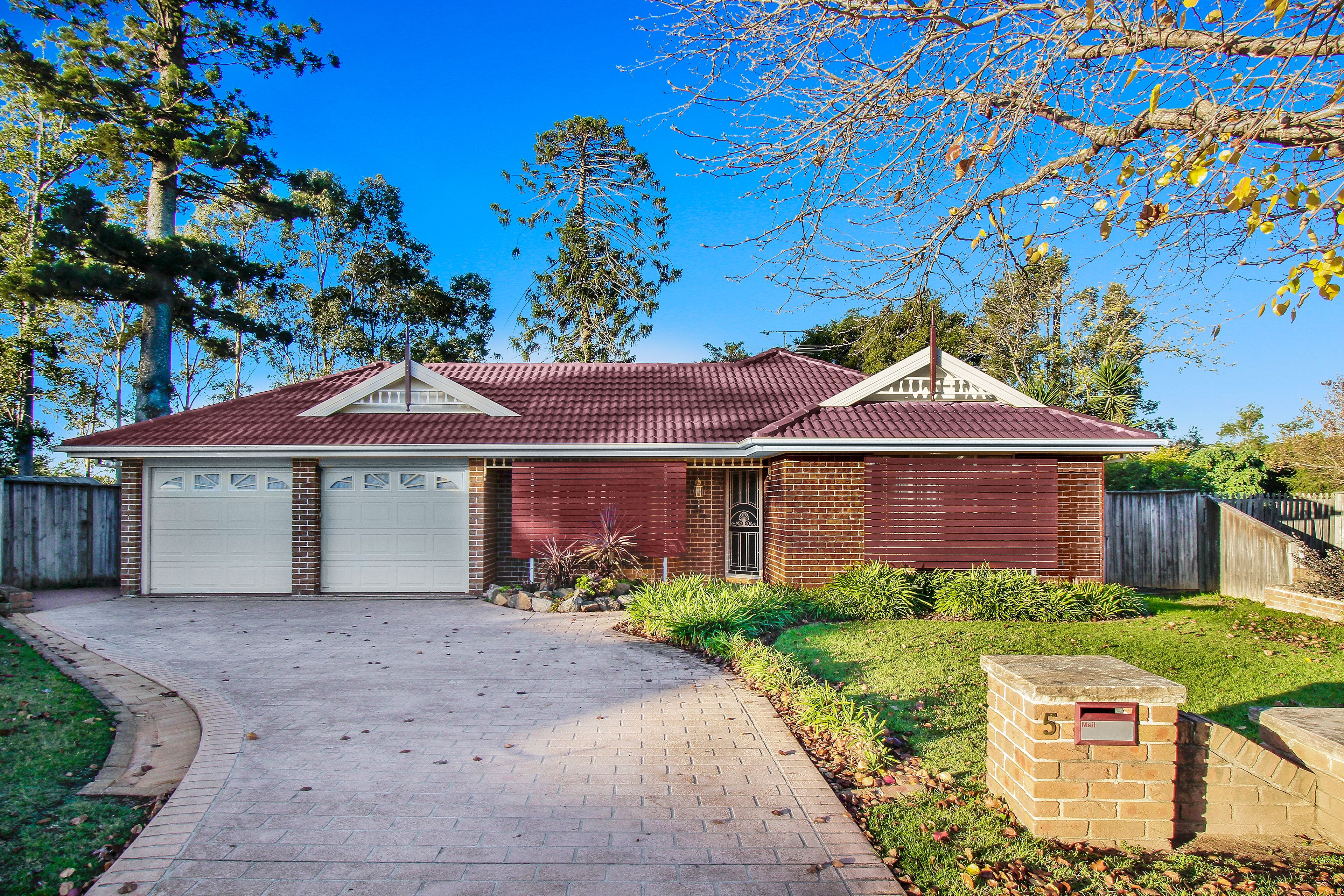 5 Hoop Place, Spring Farm, NSW 2570 Sold House Two Locations Ray