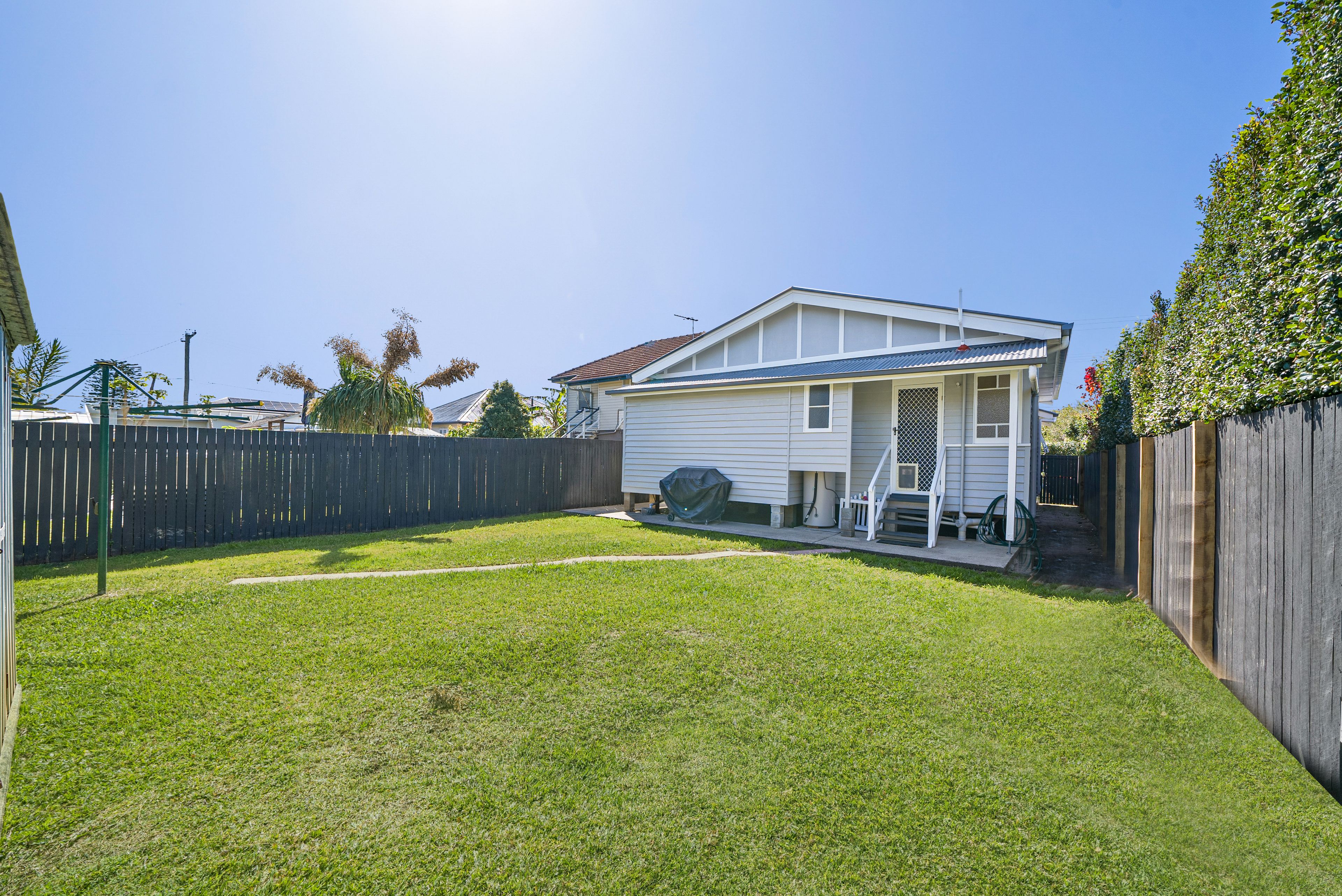 24 Maryborough Terrace — photo 14 of 15