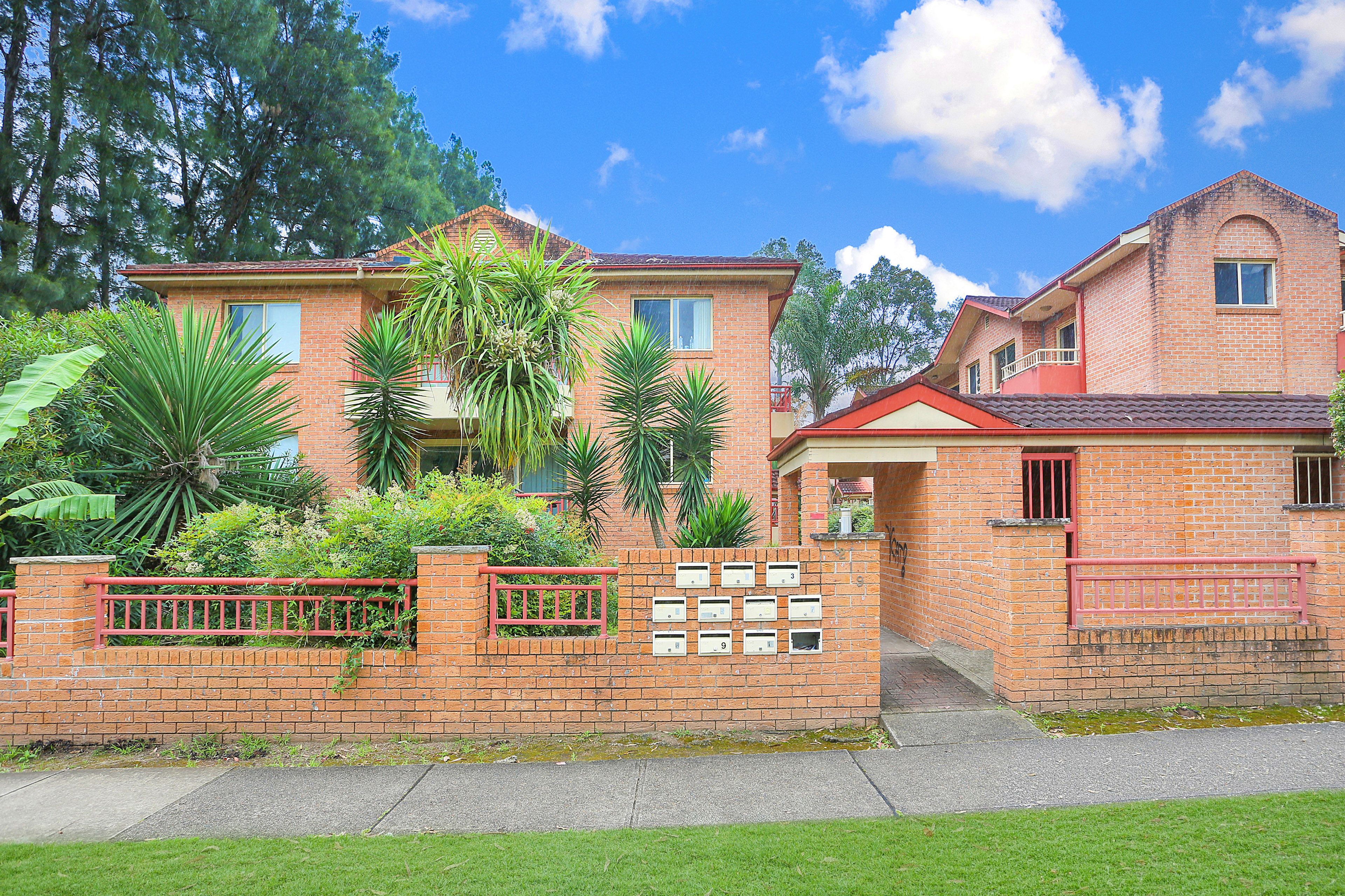 4/219 Dunmore Street — photo from Ray White United Group - Toongabbie