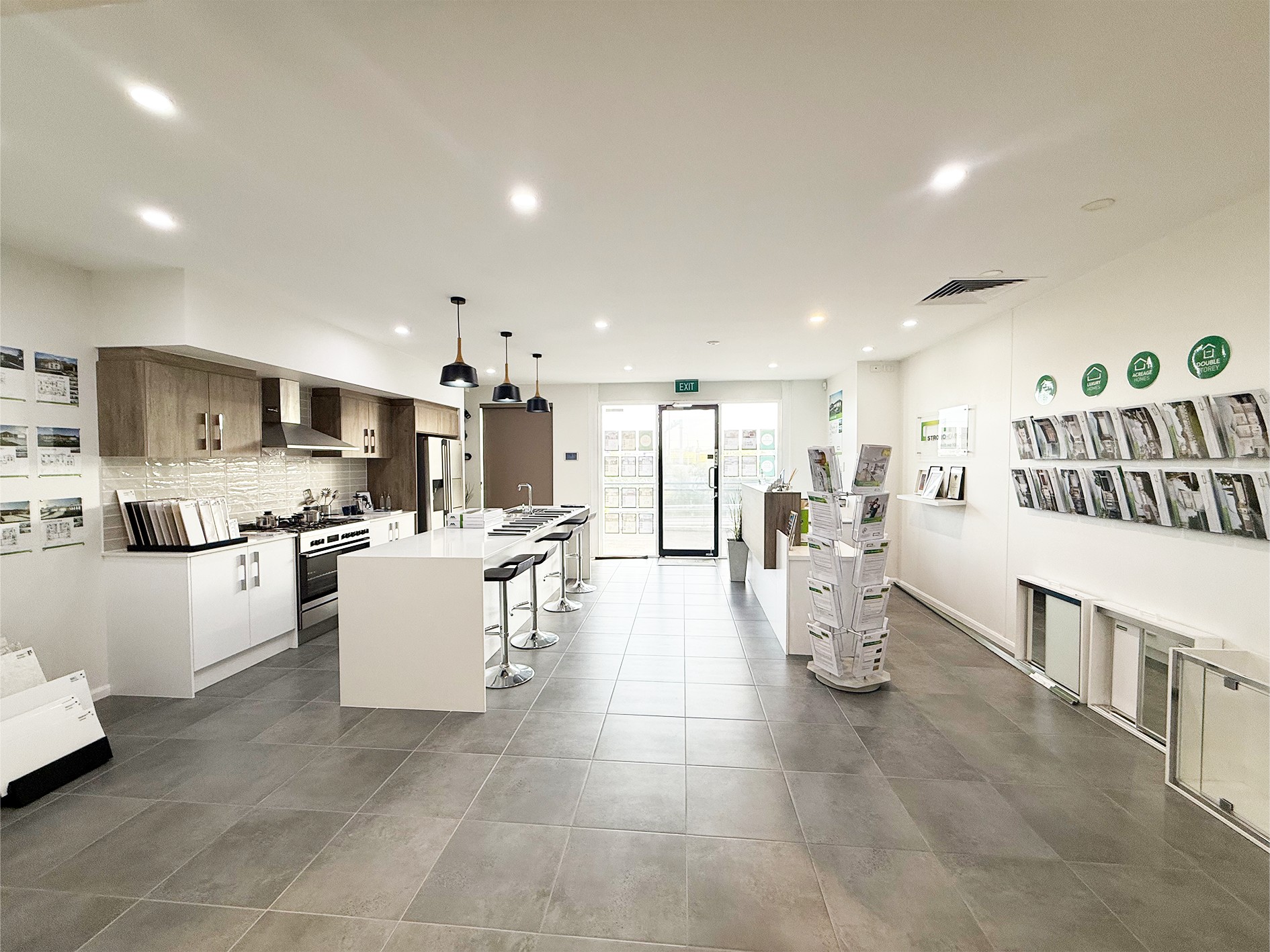 10B/3352 Pacific Highway, Springwood, QLD 4127