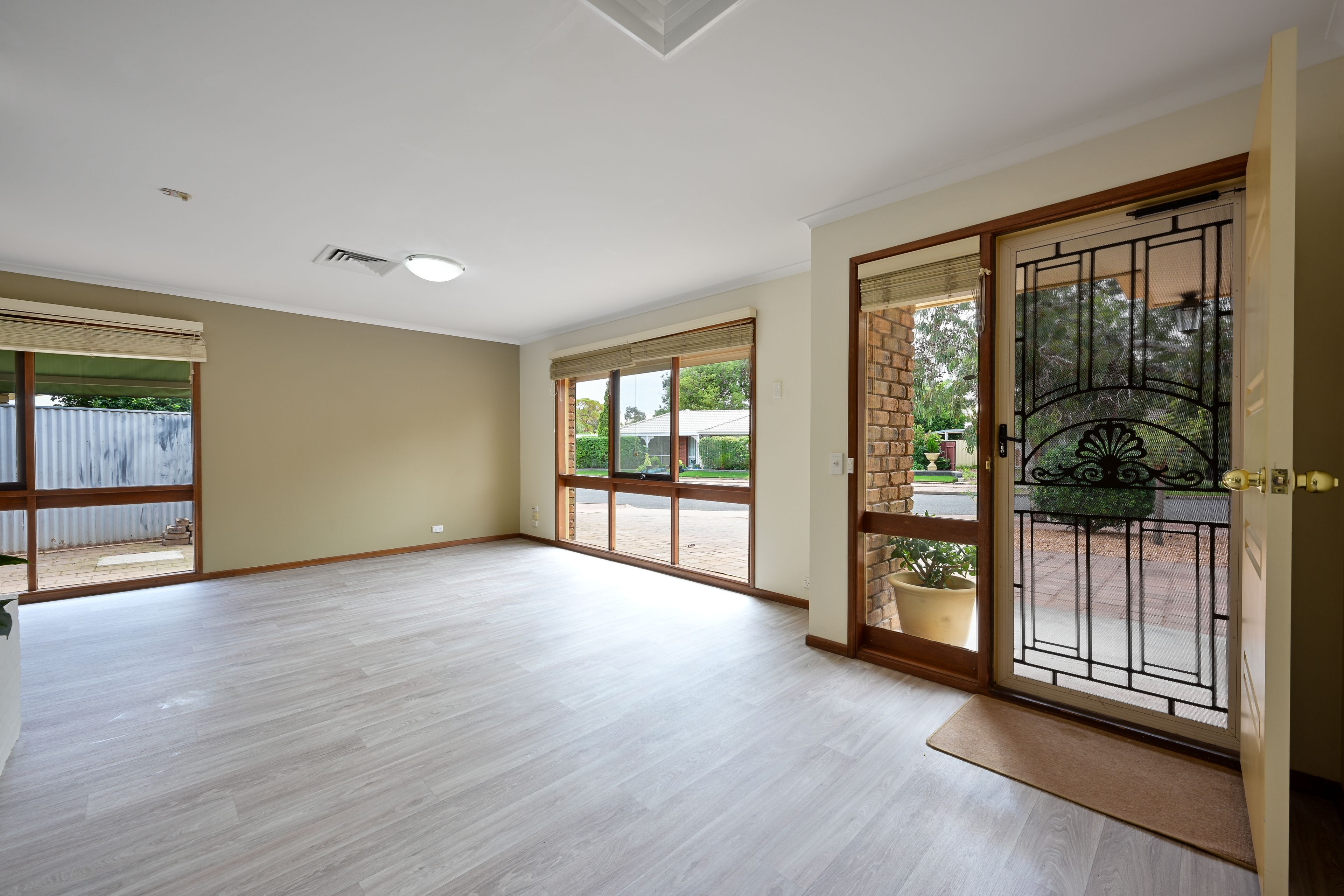 4 Reynolds Court — photo 4 of 23