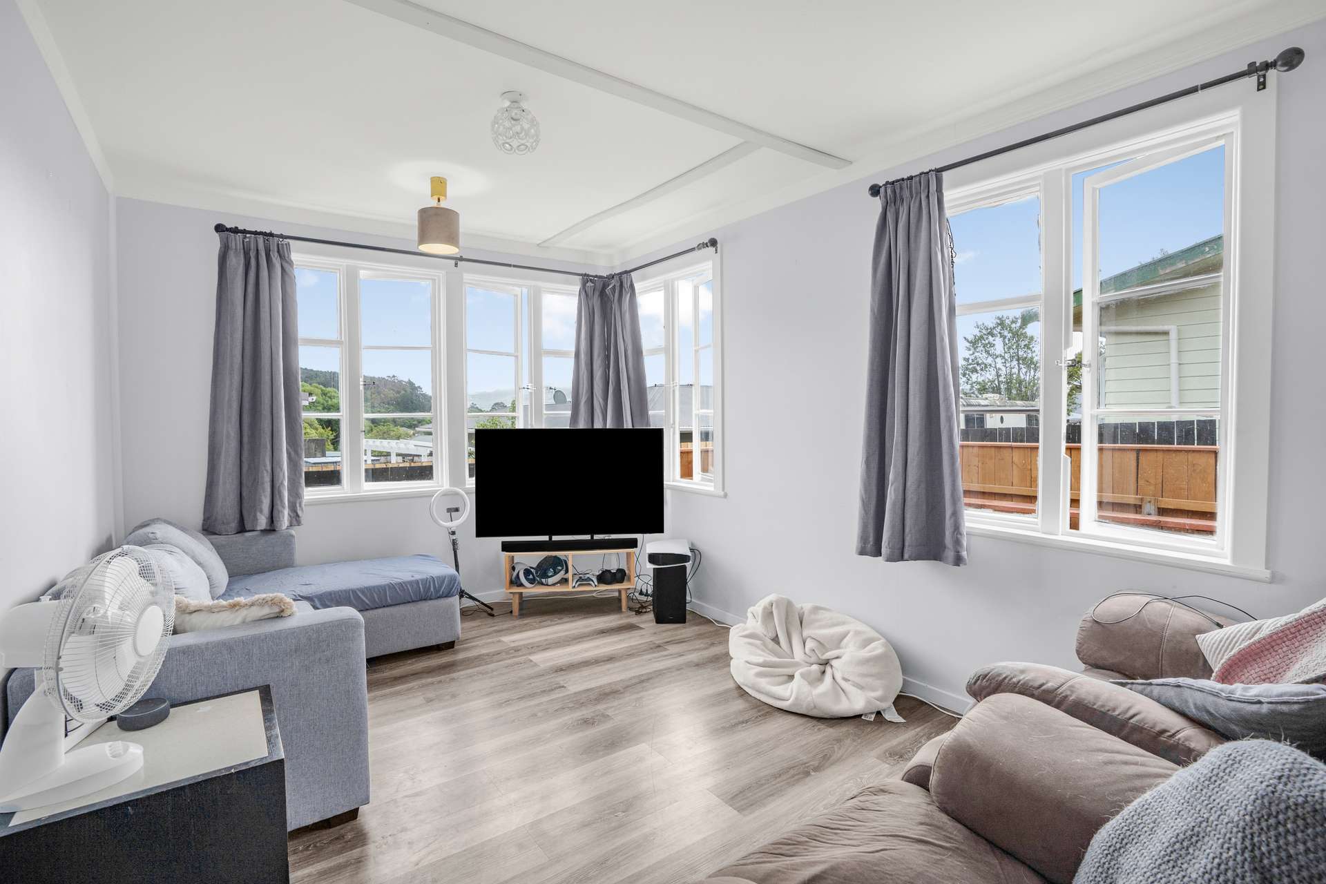 5 Buller Grove photo 3